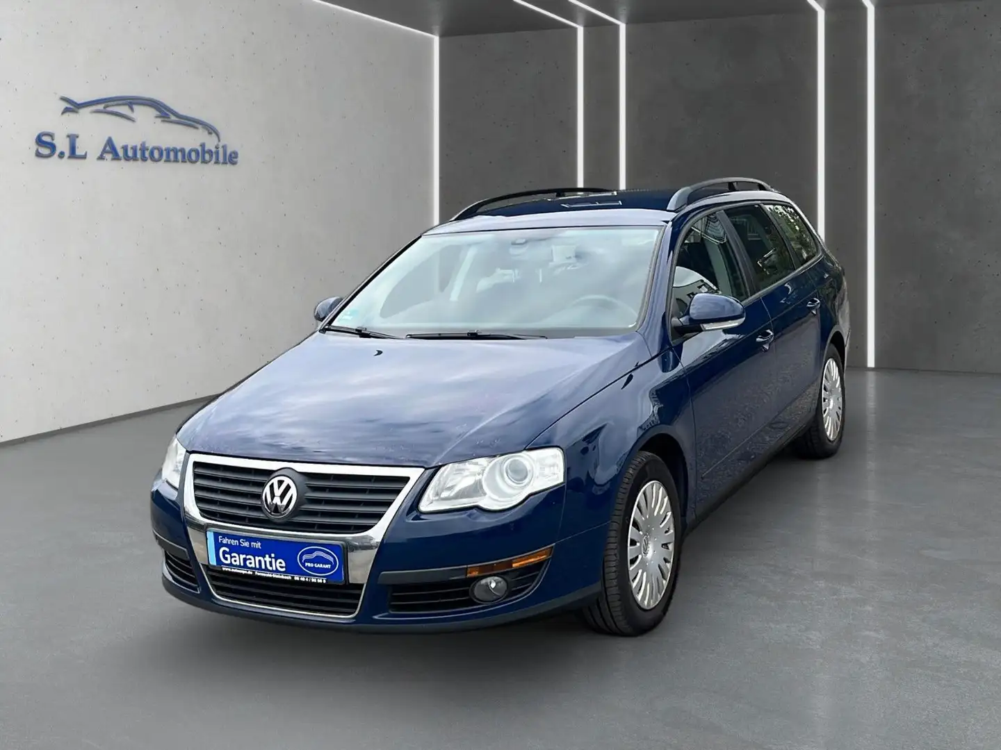 Volkswagen Passat Variant Trendline 026 Blau - 1
