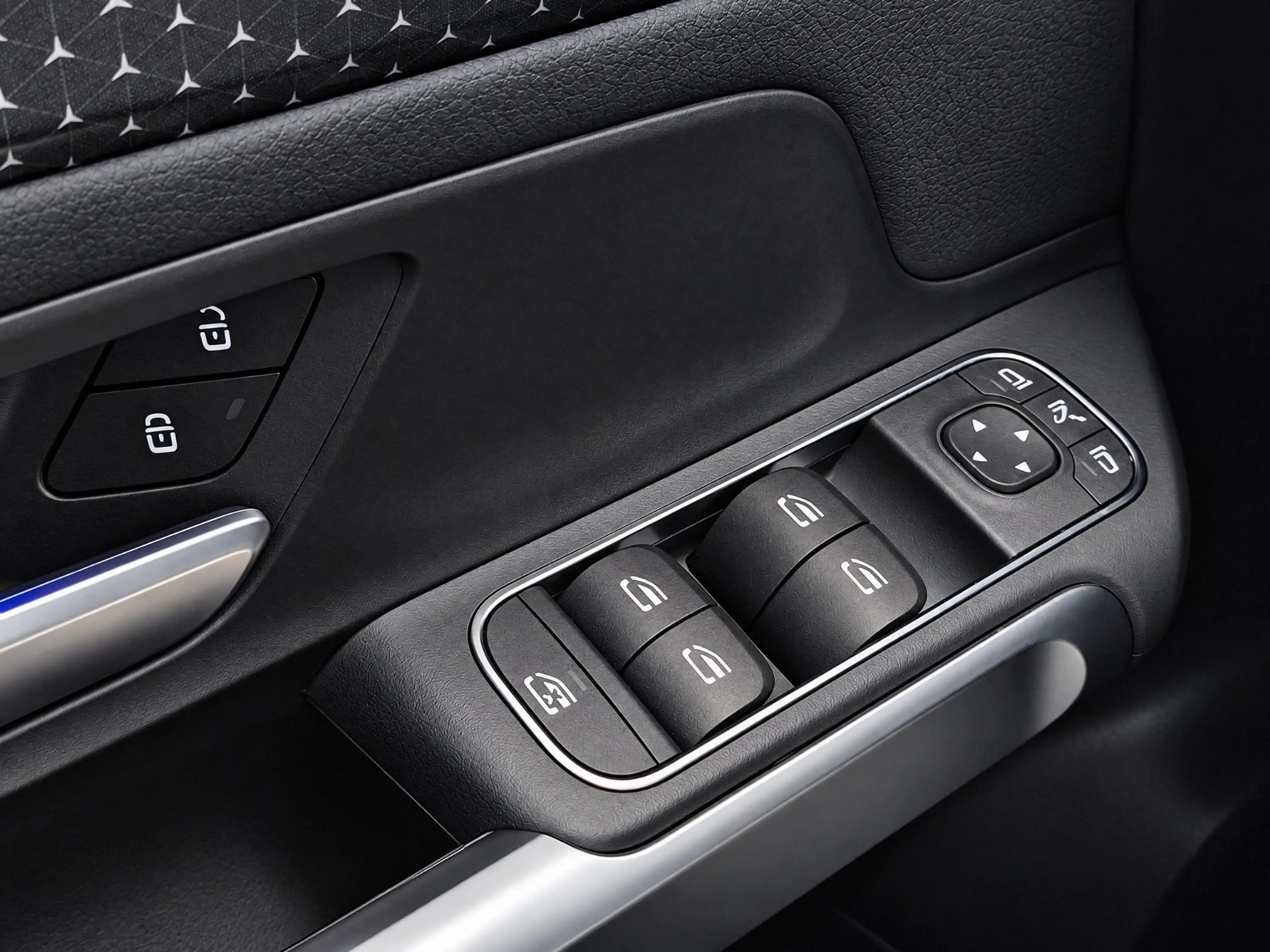 Mercedes-Benz EQB 250 250+ Business Solution Luxury 71 kWh | Panoramadak — photo 12