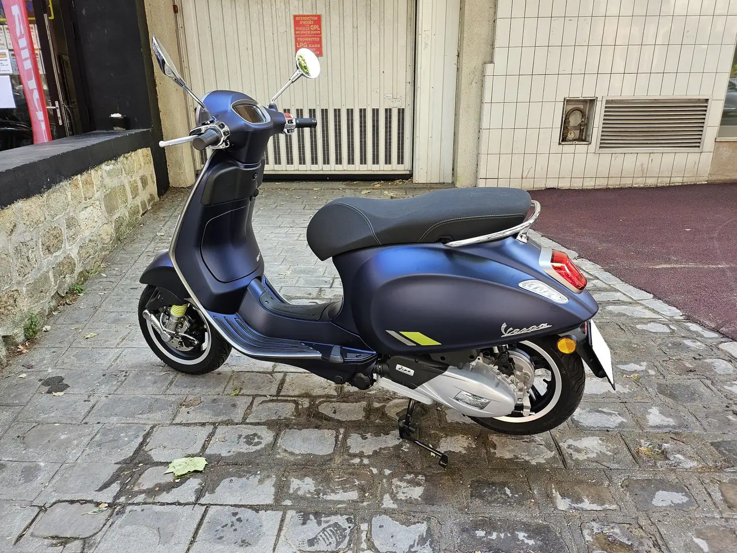 Vespa Primavera 125 Bleu - 2