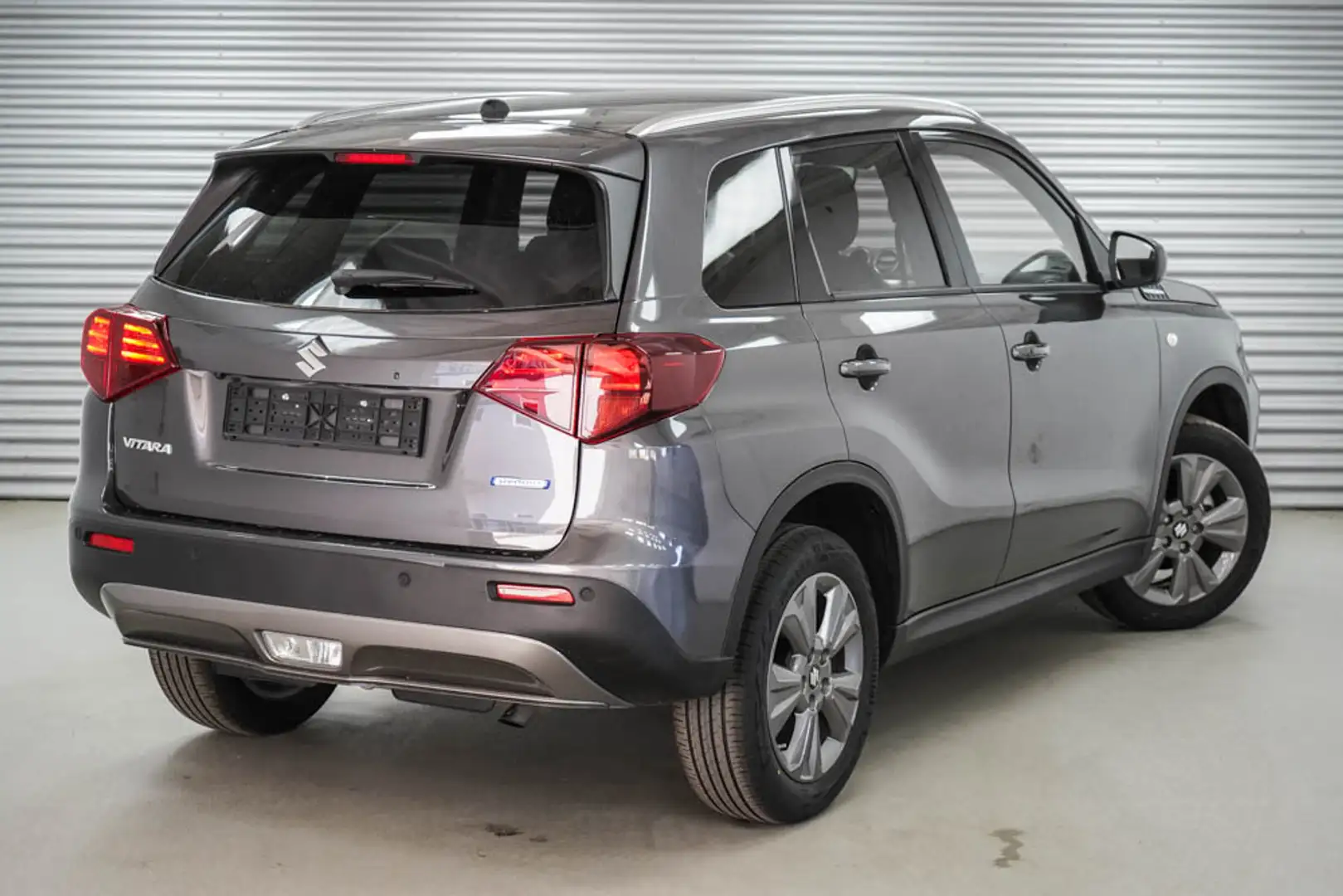 Suzuki Vitara 1,4 4WD MT Mild-Hybrid GL+ - LAGER -LAG. Grau - 2