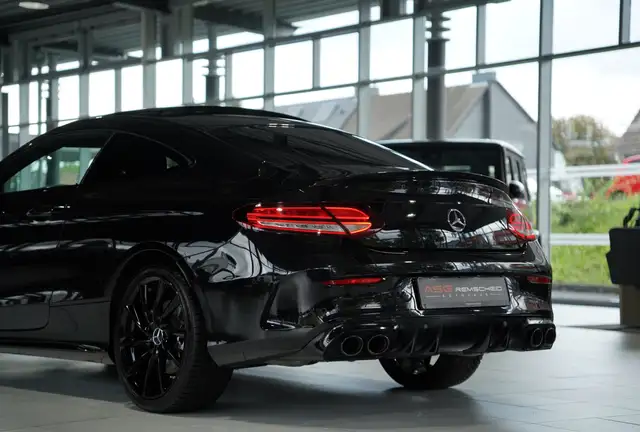 Mercedes-Benz C-Class view 15