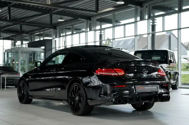 Mercedes-Benz C-Class view 9