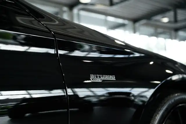 Mercedes-Benz C-Class view 12