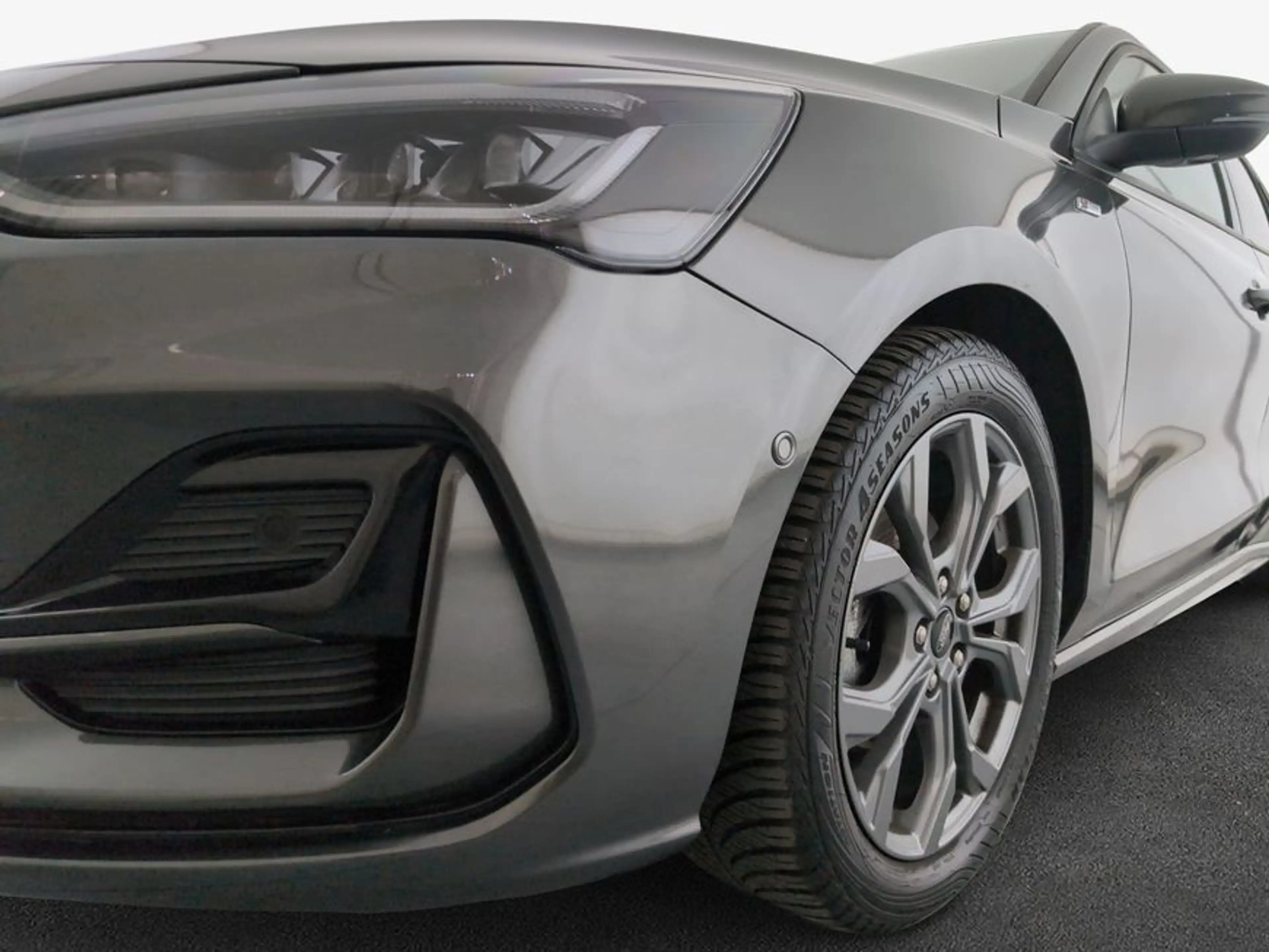 Ford Focus Turnier 1.5 EcoBlue Aut. ST-LINE X +AHK+LED- — photo 6