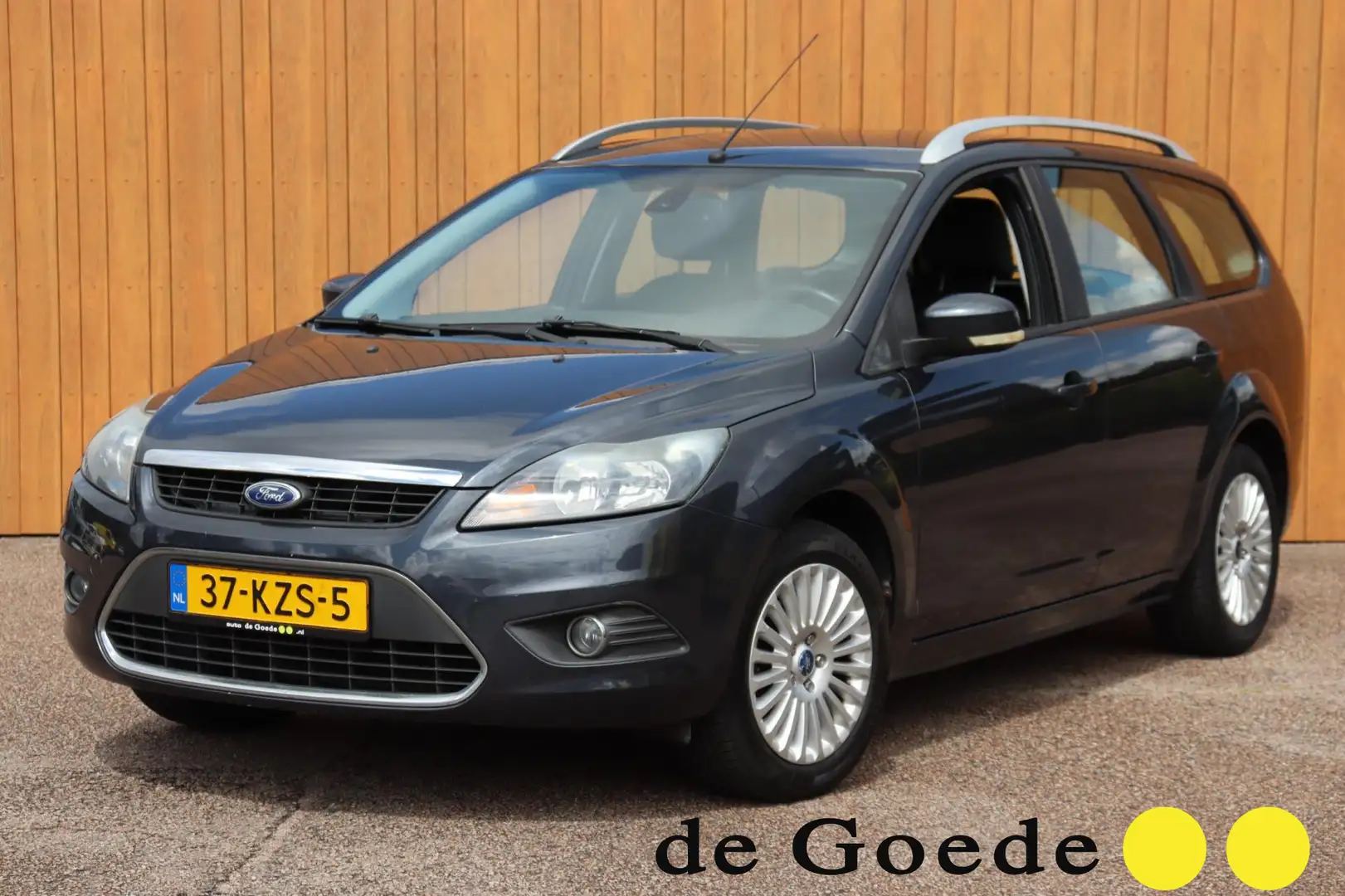 Ford Focus Wagon 1.8 Limited org-NL trekhaak navigatie Grijs - 1