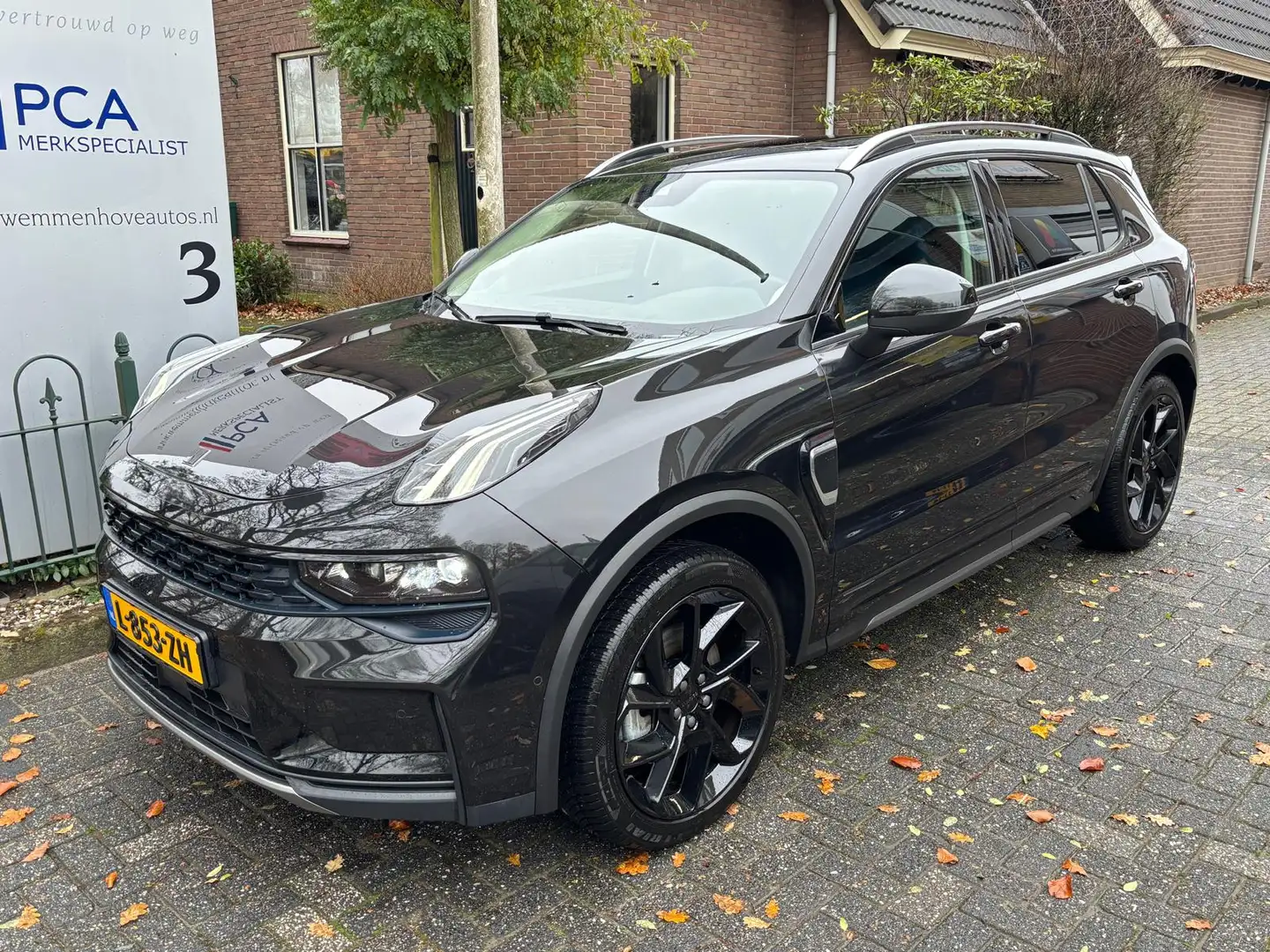 Lynk & Co 01 1.5 Zwart - 2