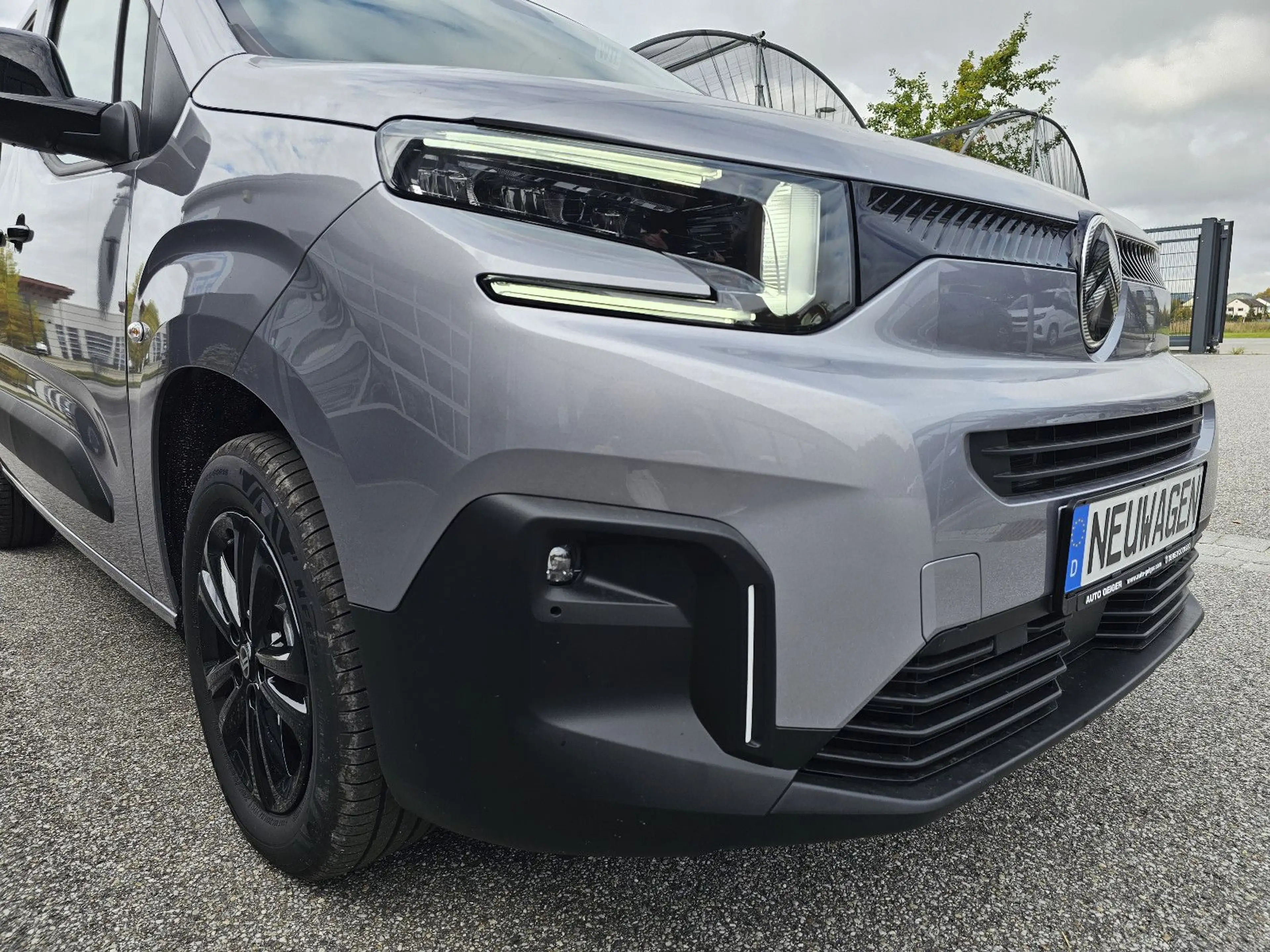 Citroen Berlingo PKW M Plus Automatik Style+Comfort*AHK* — photo 9