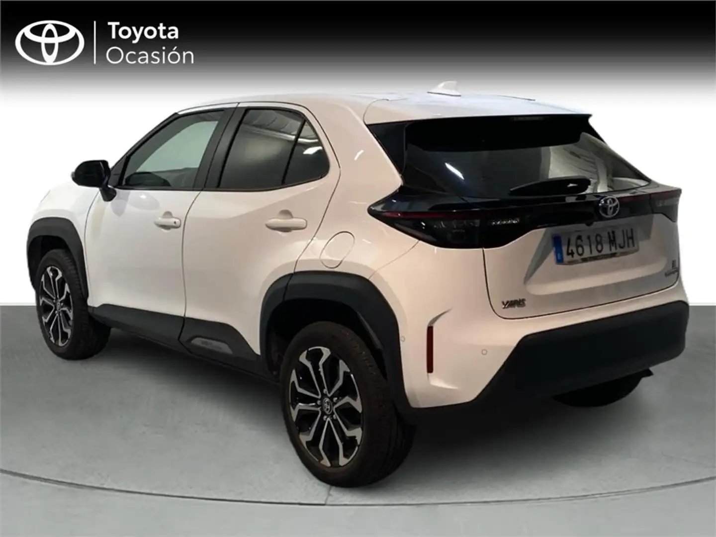 Toyota Yaris Cross 120H Active Tech Pack Comfort Blanco - 2
