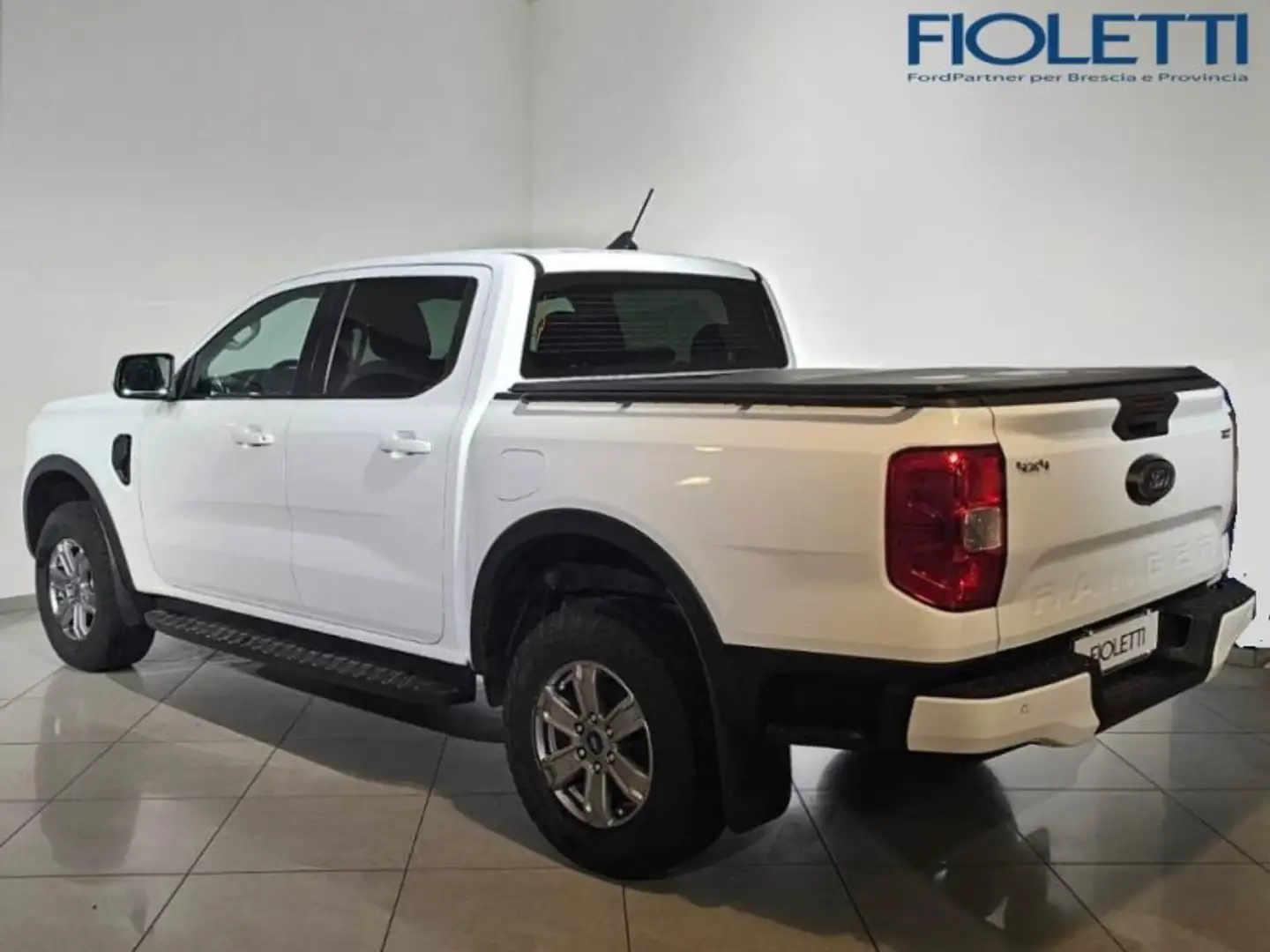 Ford Ranger DoppiaCab XLT 2.0 170CV A6 4X4 5p Blanc - 2