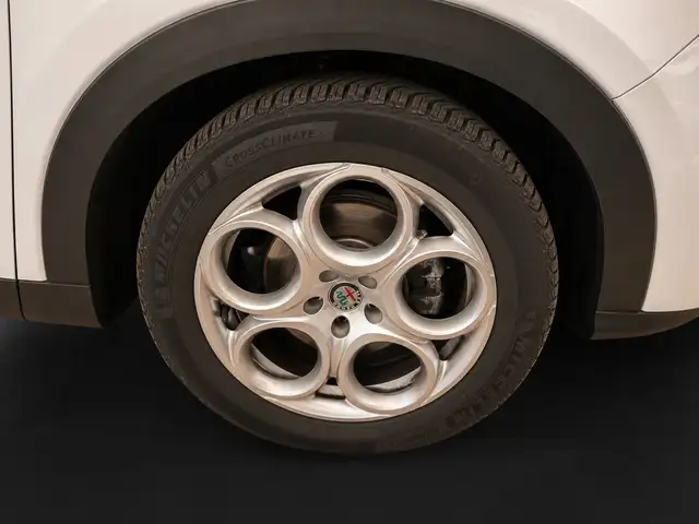 Alfa Romeo Tonale view 5