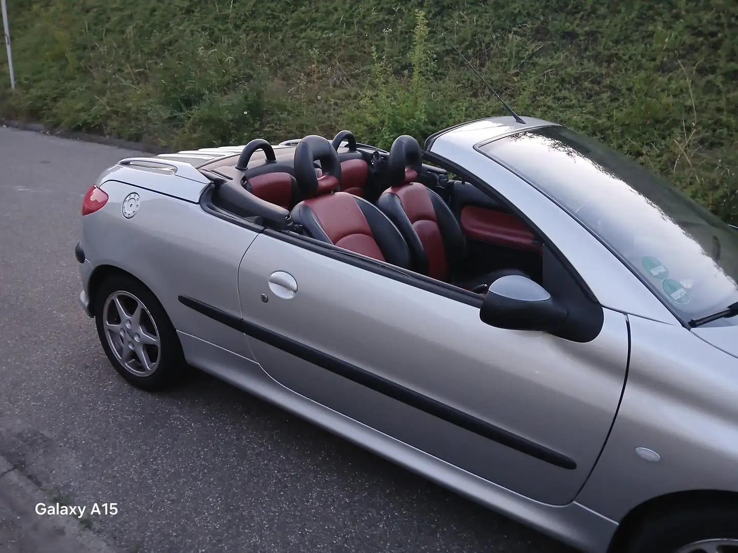 Peugeot 206 Neu TÜV Neu Inspektion Garantie Automatik Grau - 1