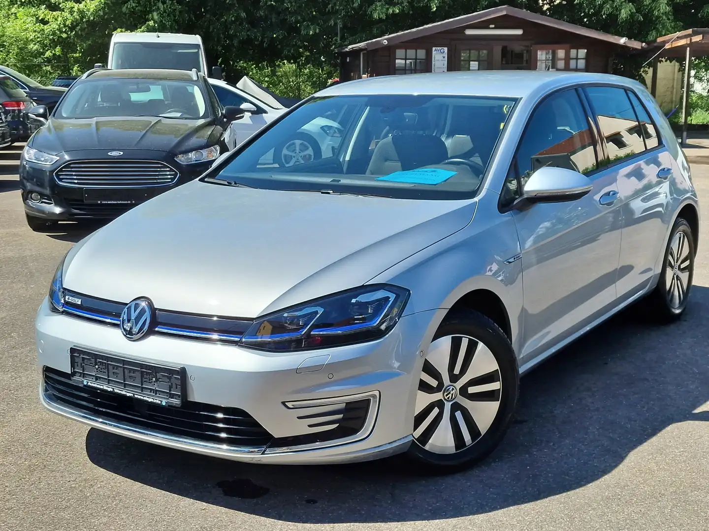 Volkswagen Golf e-Golf Comfortl. Virtual*Assist*Navi-Pro*Kamera+ Grijs - 2