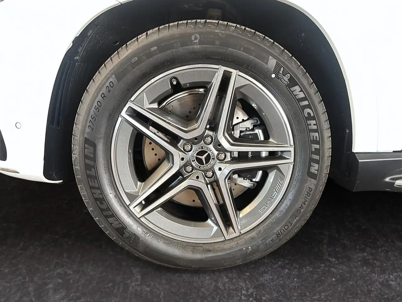 Mercedes-Benz GLE снимка Mercedes-Benz GLE