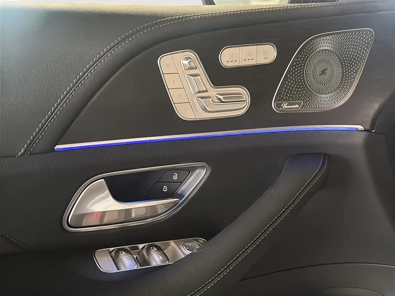 Mercedes-Benz GLE снимка Mercedes-Benz GLE