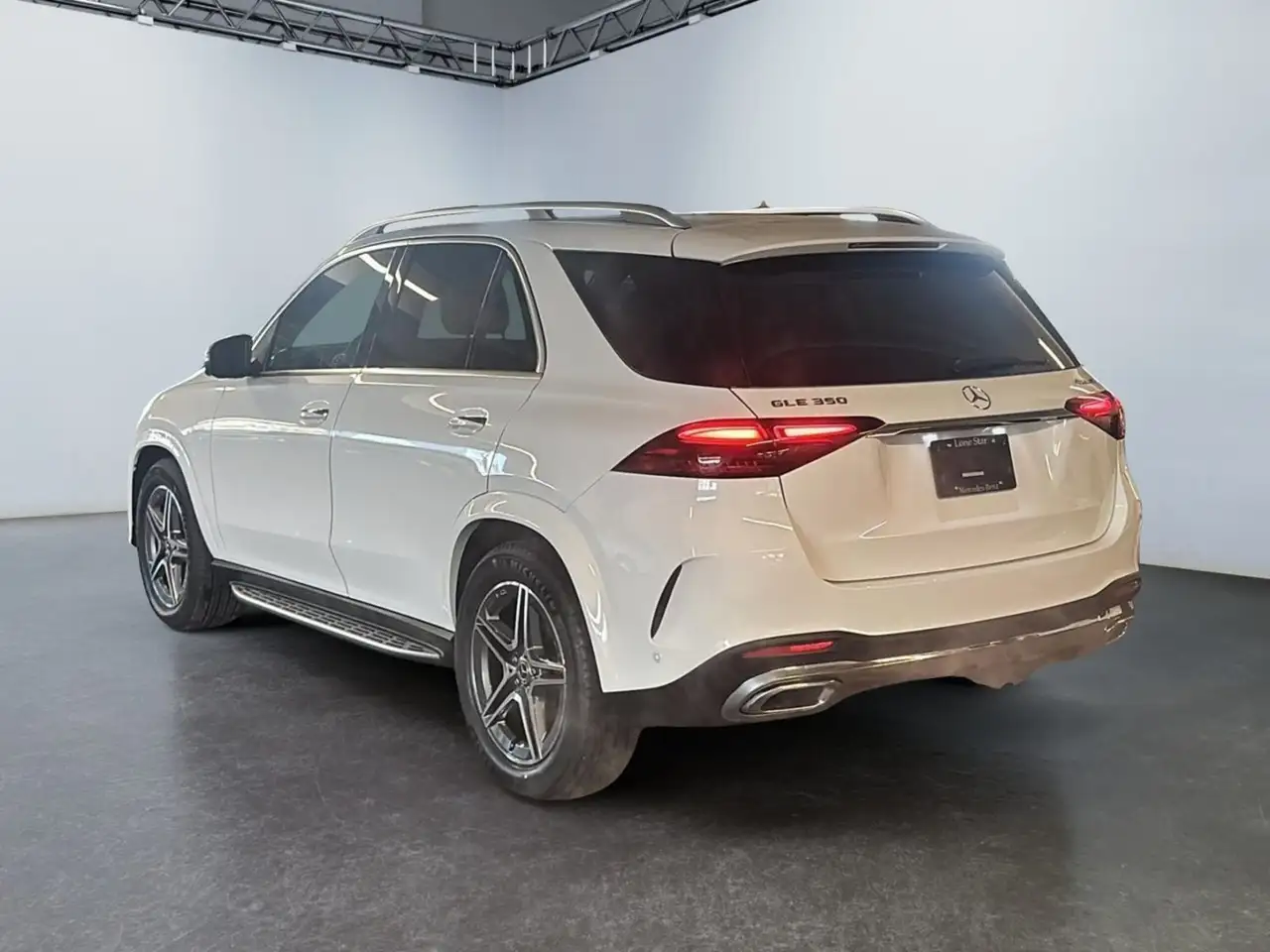 Mercedes-Benz GLE снимка Mercedes-Benz GLE