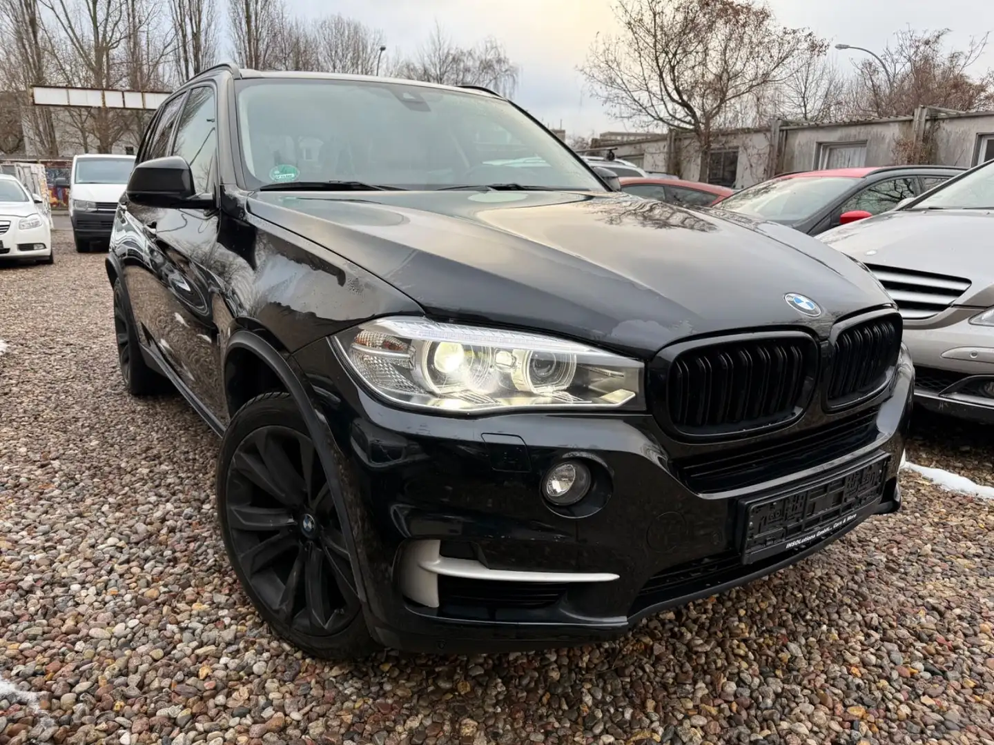 BMW X5 Baureihe X5 xDrive 40 e-VOLLAUSLASTUNG Schwarz - 1
