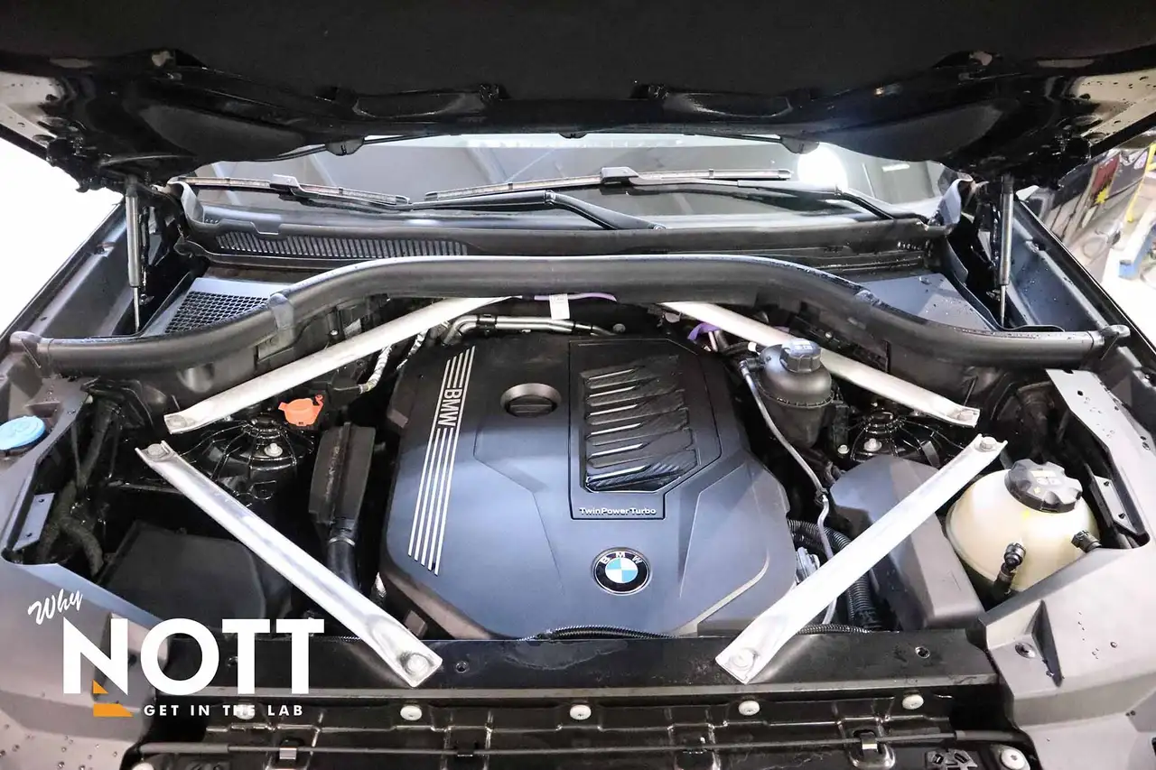 BMW X6 снимка BMW X6