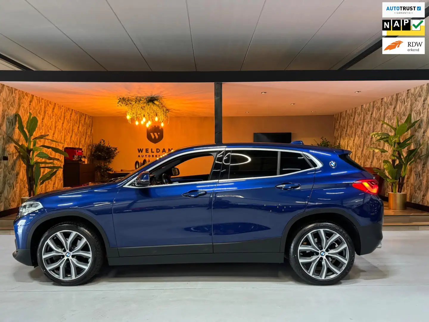 BMW X2 SDrive20i Executive Garantie Head-Up StoelVW Elek Bleu - 1