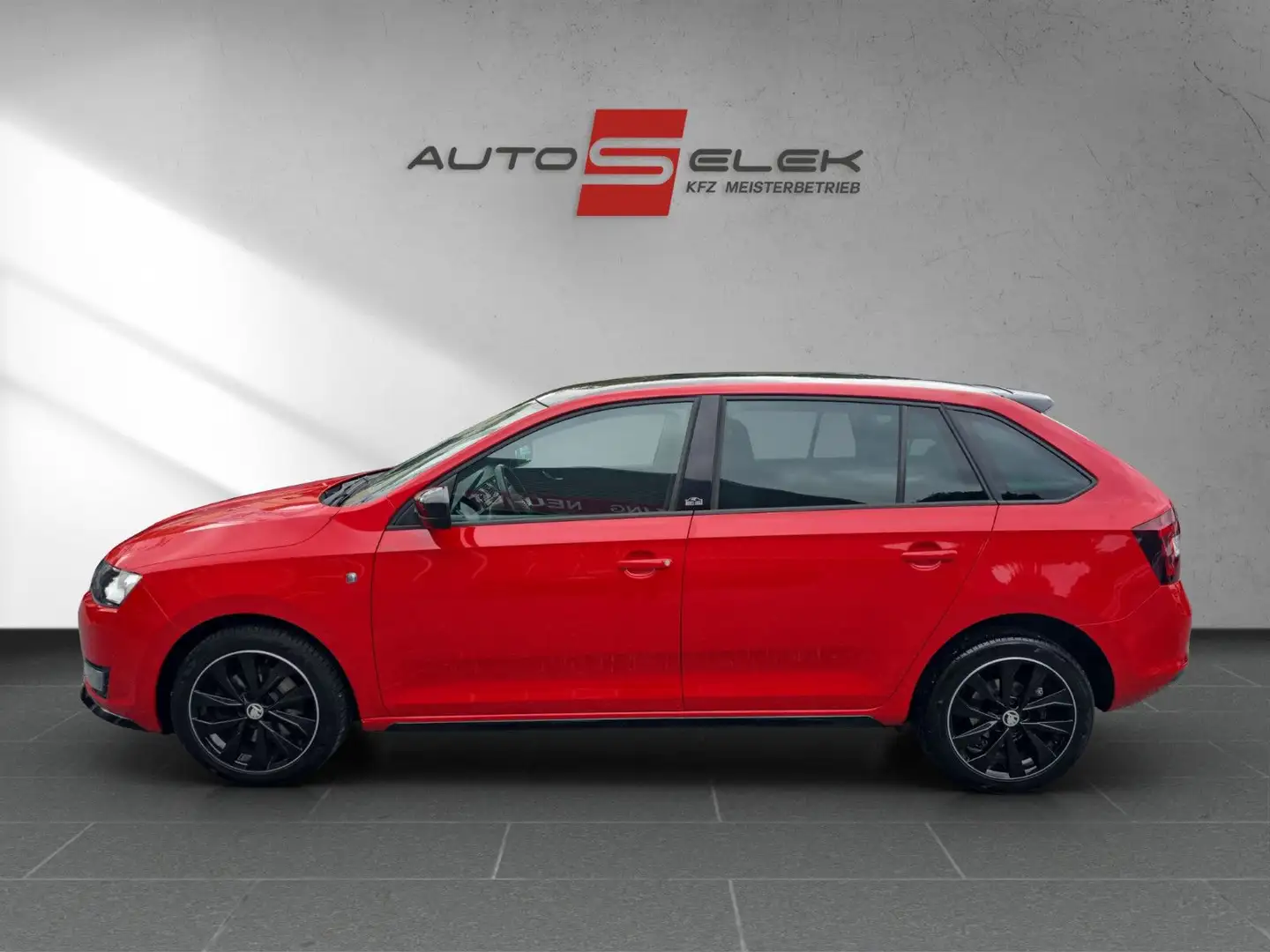Skoda Rapid/Spaceback Spaceback Monte-Carlo*Panorama-Dach*Klima* Rot - 2