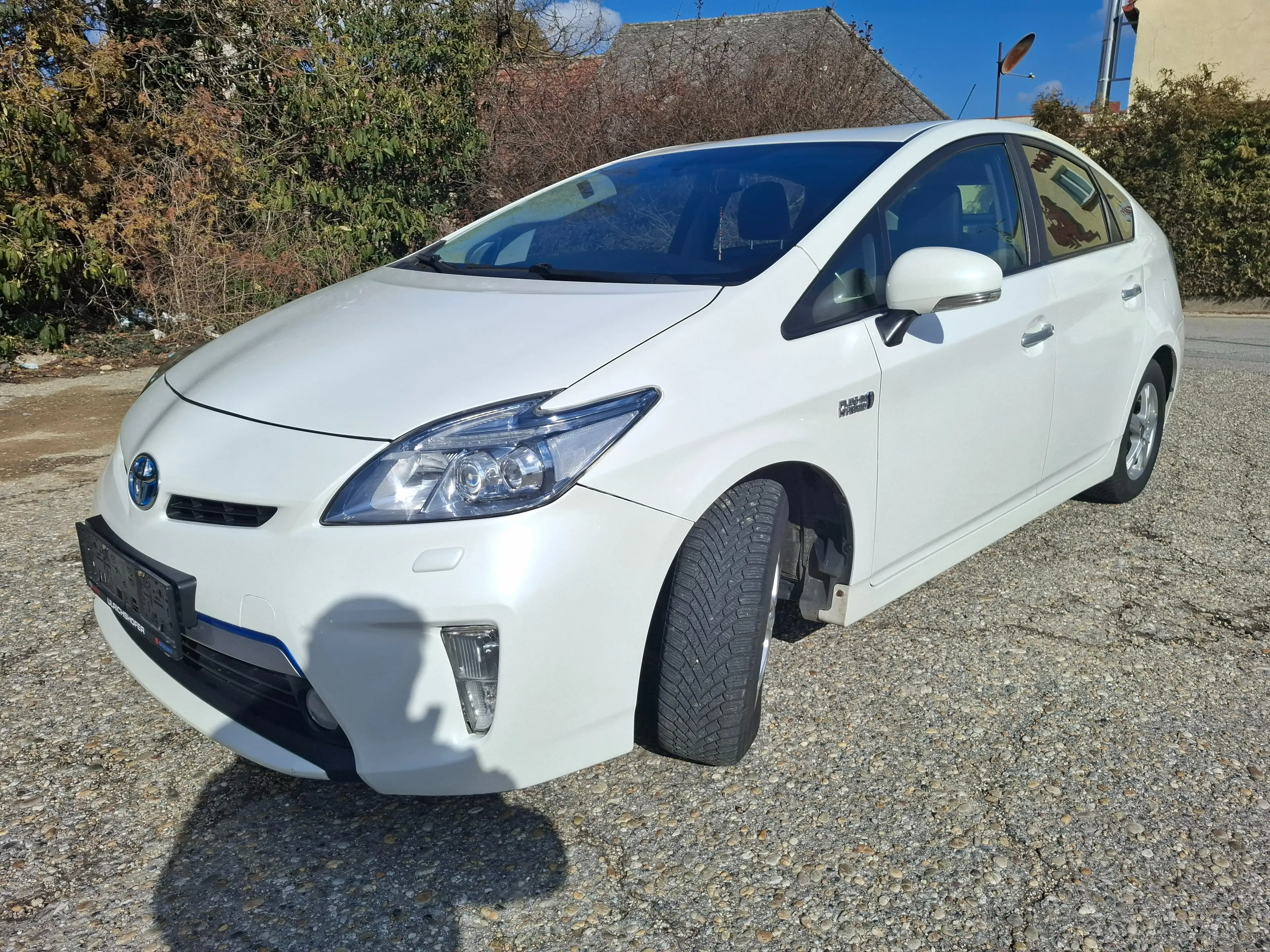 Toyota Prius 1,8 VVT-i PHEV Hybrid Premium Pickerl NEU 10/2026 — photo 3