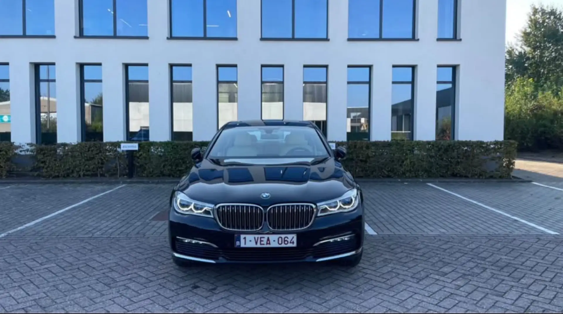 BMW 730 Bmw 730 xdrive individual Blauw - 2