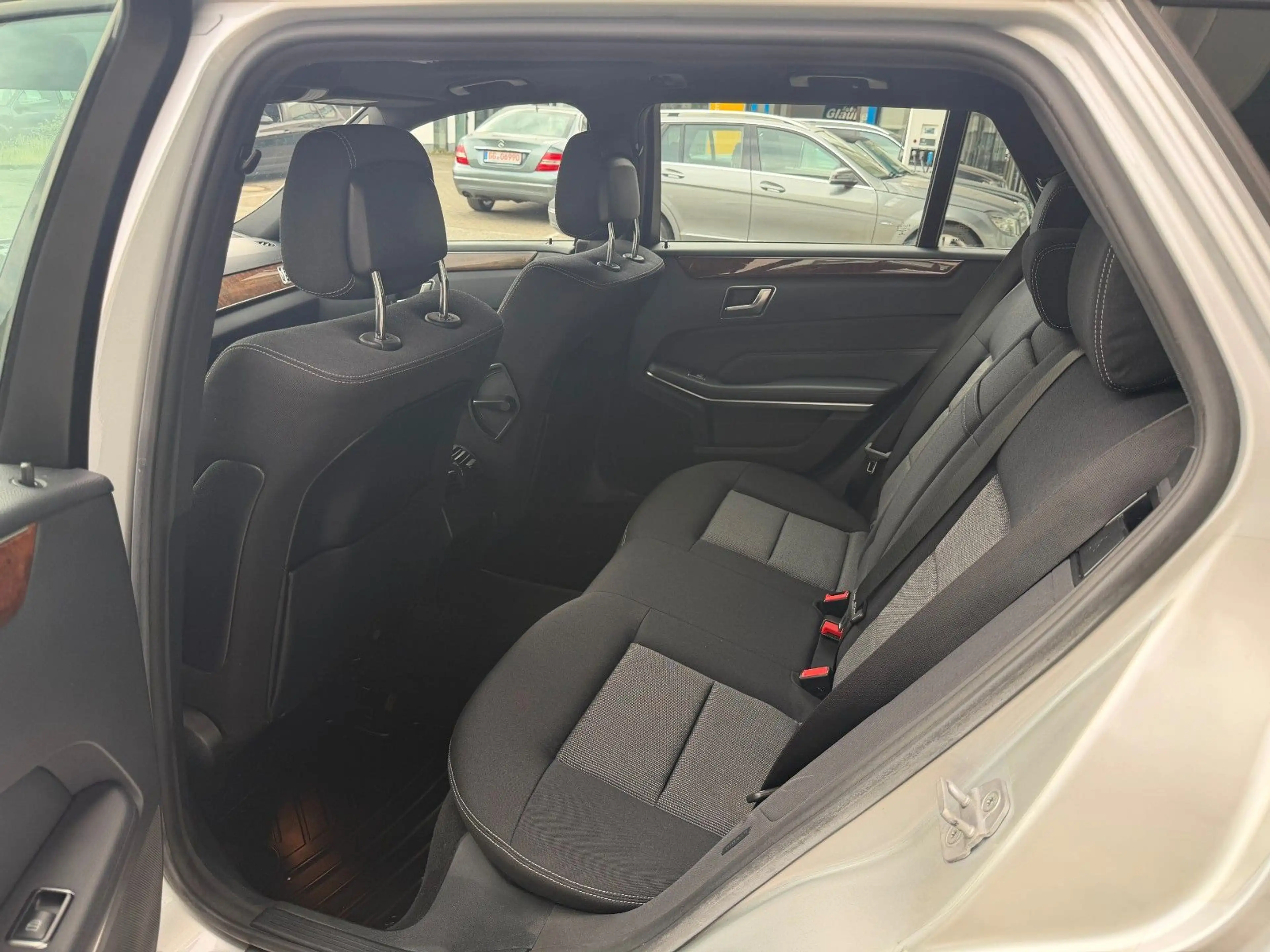 Mercedes-Benz E 220 CDI BlueTec/T-Modell/Navi/Kamera/2.Hand — photo 15
