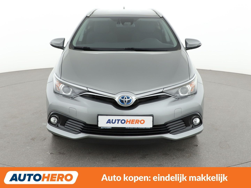 Toyota Auris 1.8 Hybrid Black Edition — photo 9
