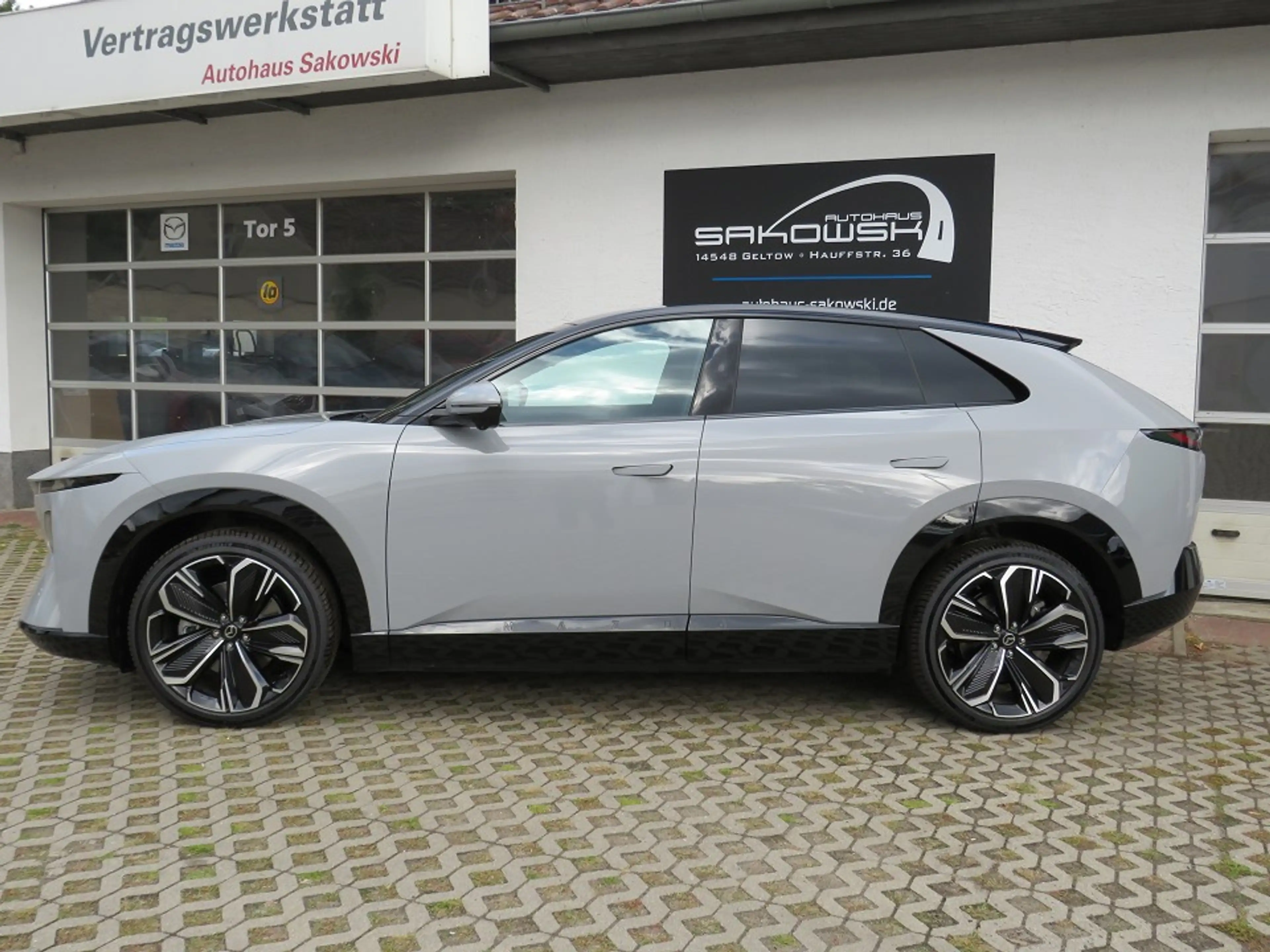 Mazda CX-6e NAVI PANO LED HEAD UP SOUNDS.360° KAMERA FRUNK — photo 6