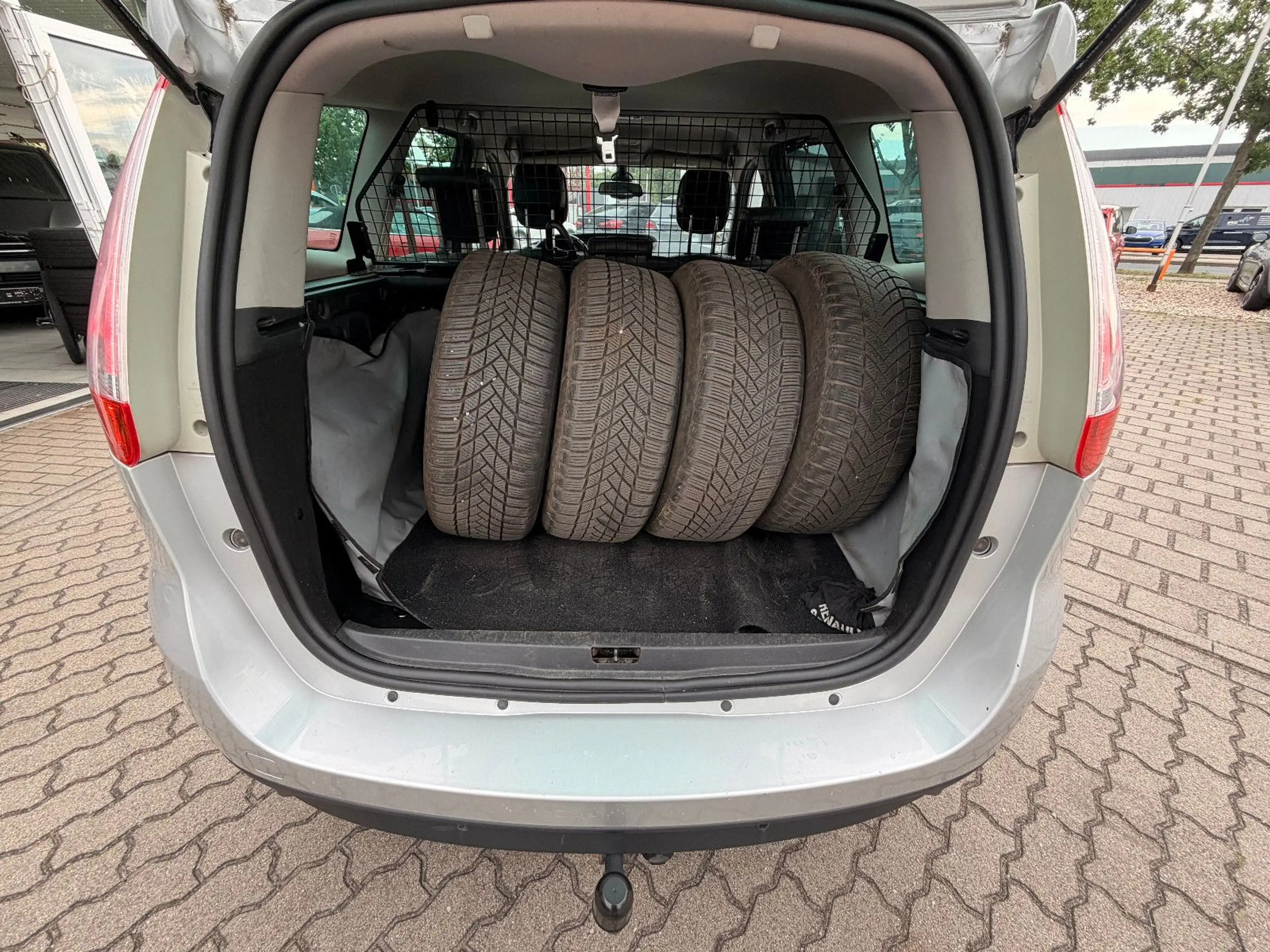 Renault Scenic III Grand BOSE Edition — photo 8