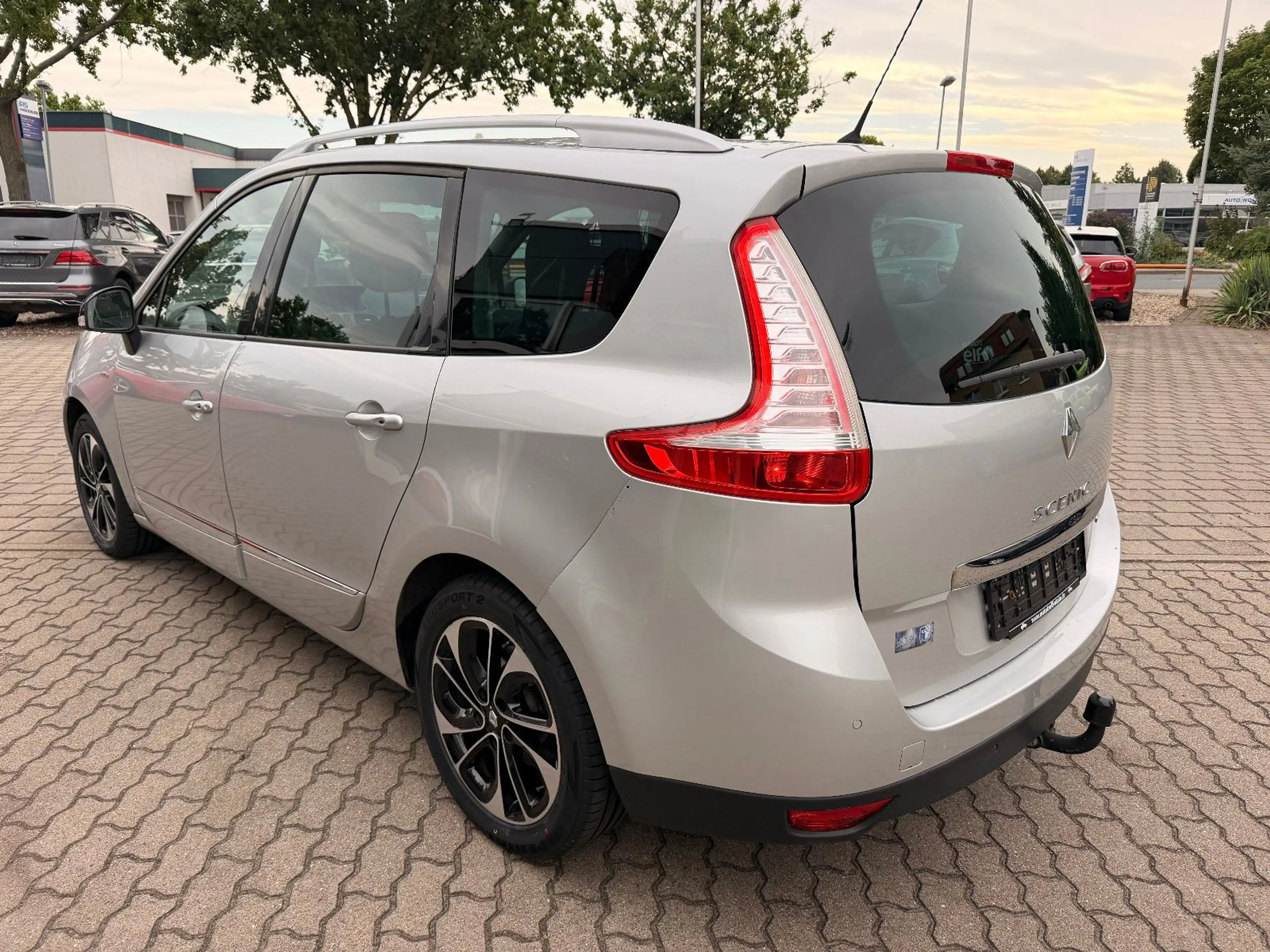 Renault Scenic III Grand BOSE Edition — photo 5