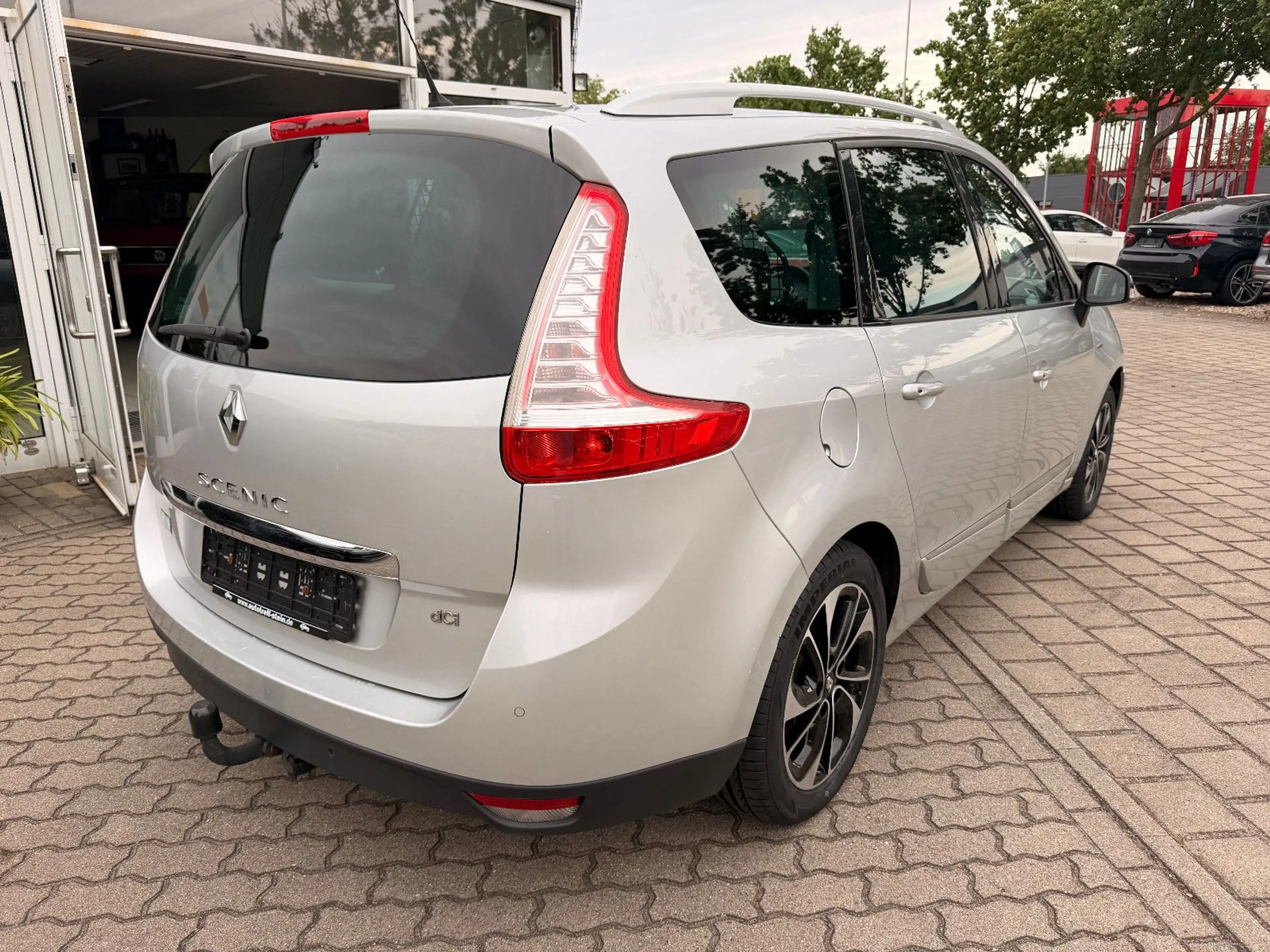 Renault Scenic III Grand BOSE Edition — photo 7