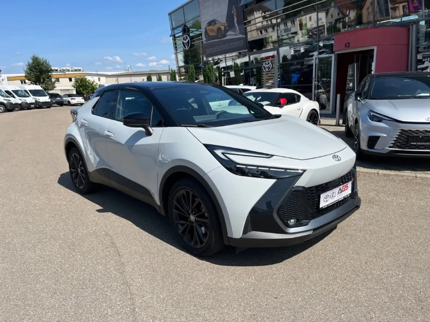 Toyota C-HR Plug-in Hybrid 2,0L GR-Sport 4x2 Grau - 2