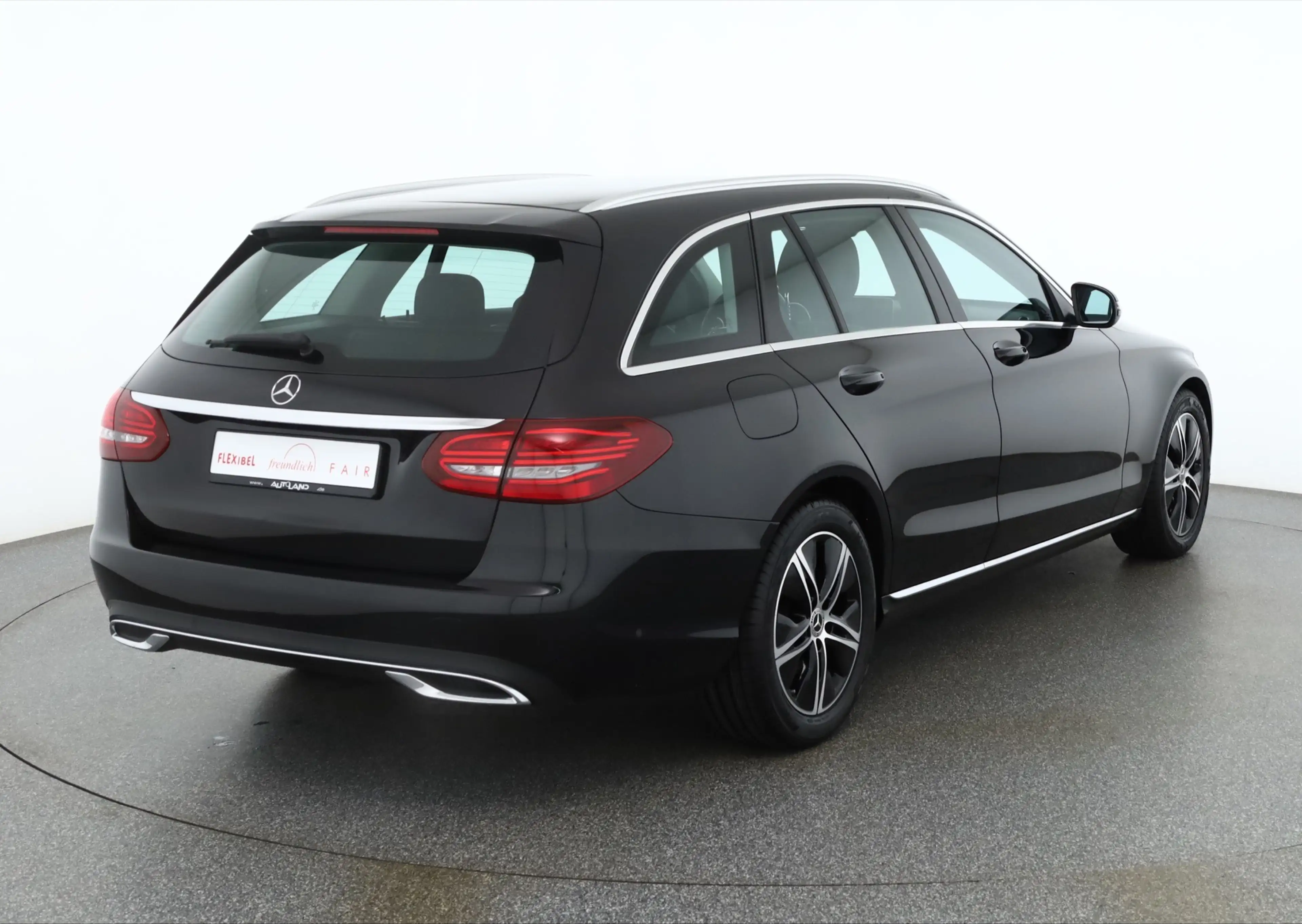 Mercedes-Benz C 180 C180 T Avantgarde LED Navi Teilleder DAB Kamera — photo 5