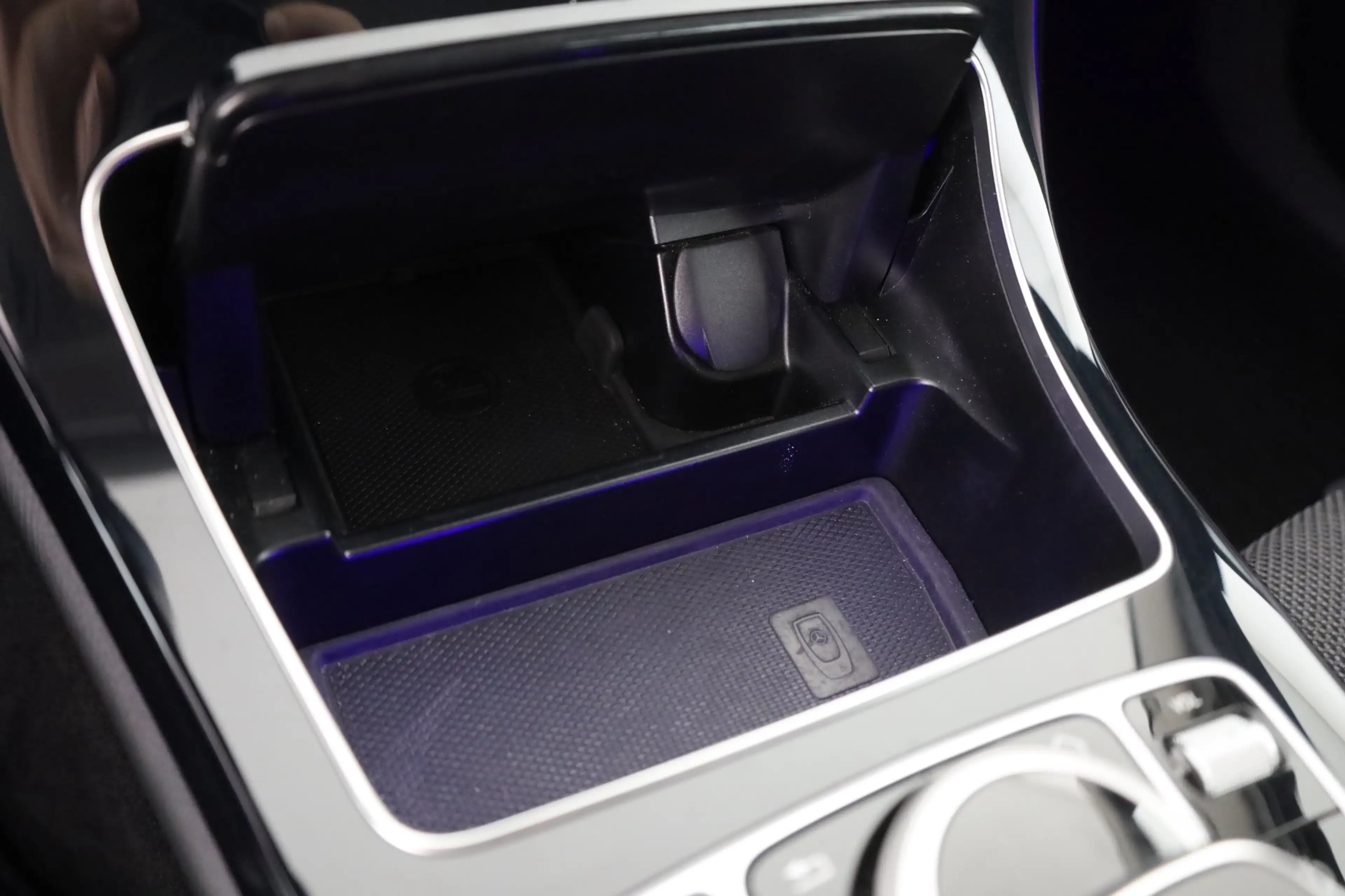 Mercedes-Benz C 180 C180 T Avantgarde LED Navi Teilleder DAB Kamera — photo 13