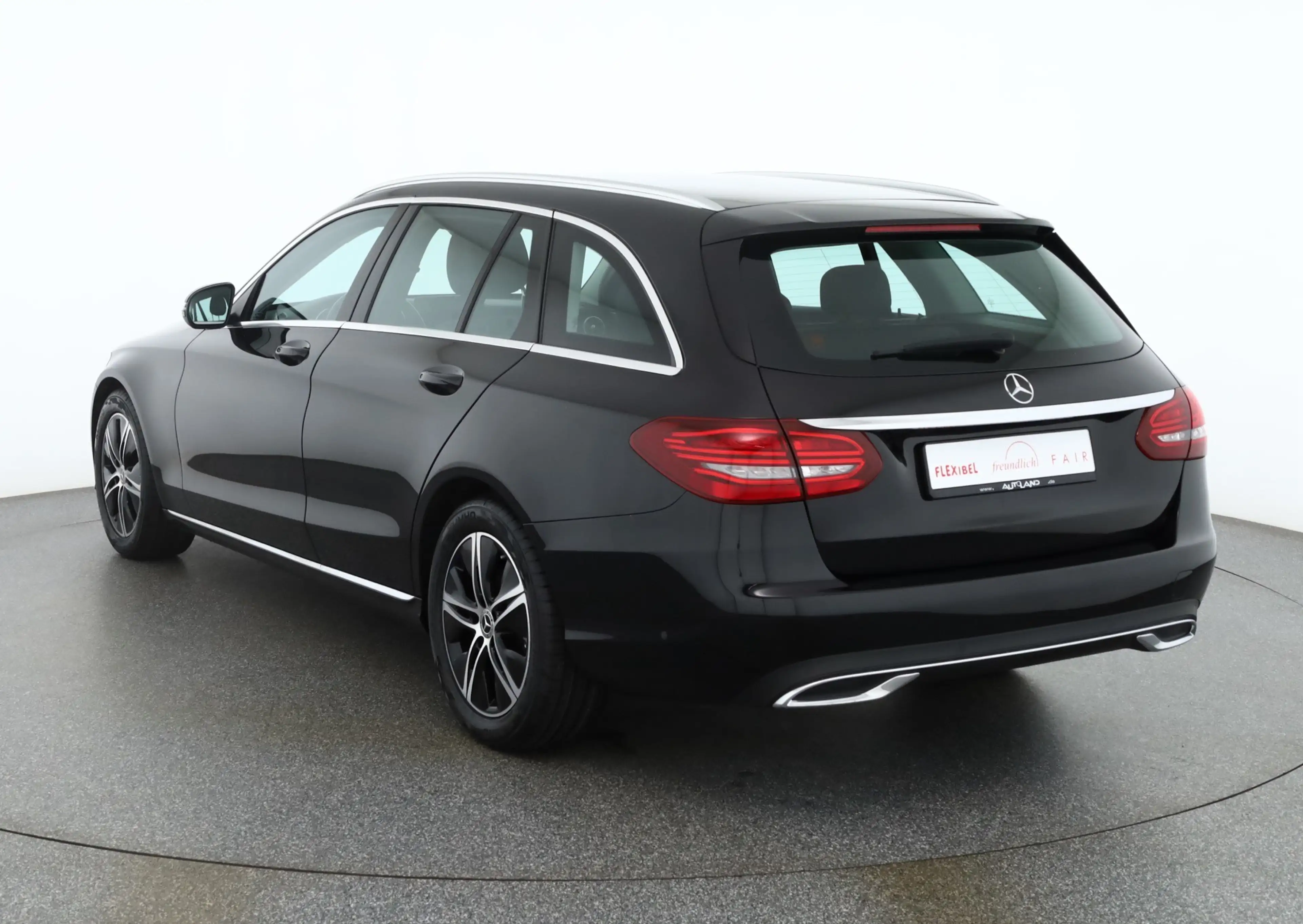 Mercedes-Benz C 180 C180 T Avantgarde LED Navi Teilleder DAB Kamera — photo 3