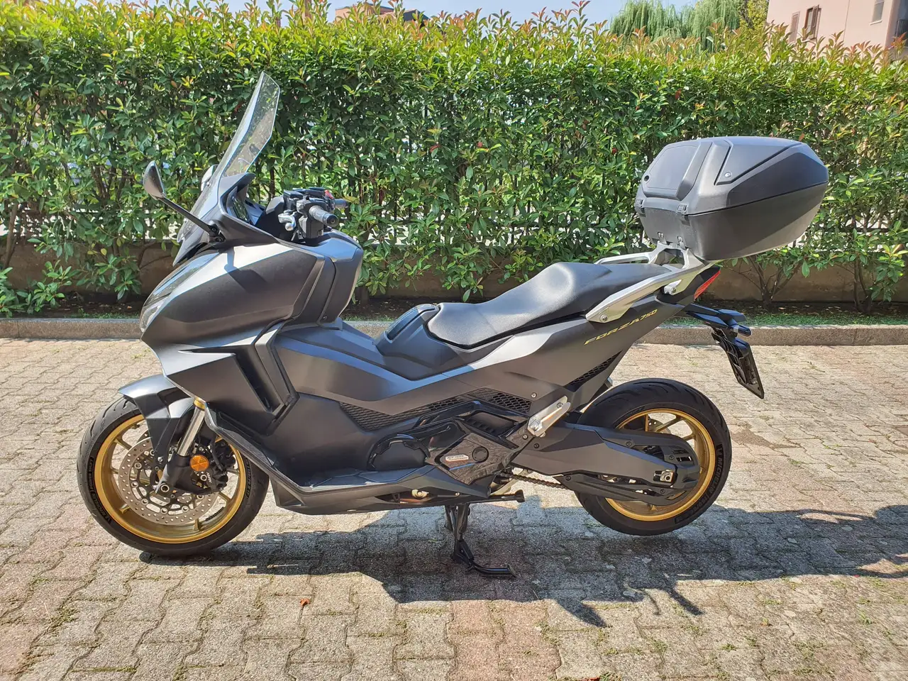 Honda Forza 750
