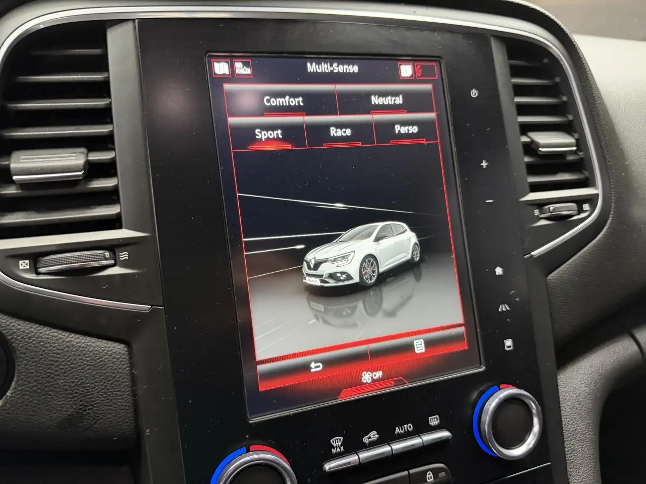 Renault Megane R.S. — photo 18