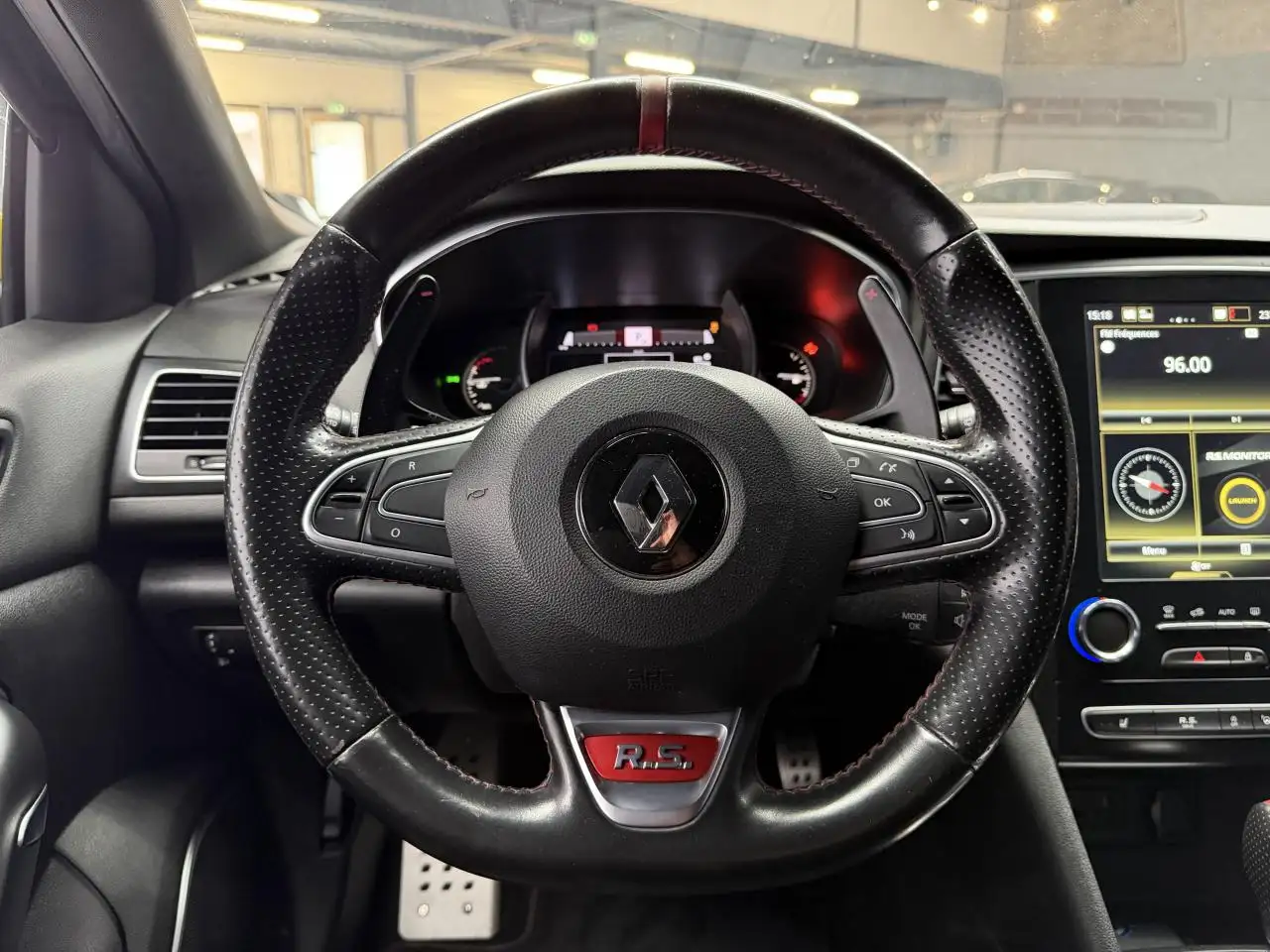 Renault Megane R.S. — photo 14