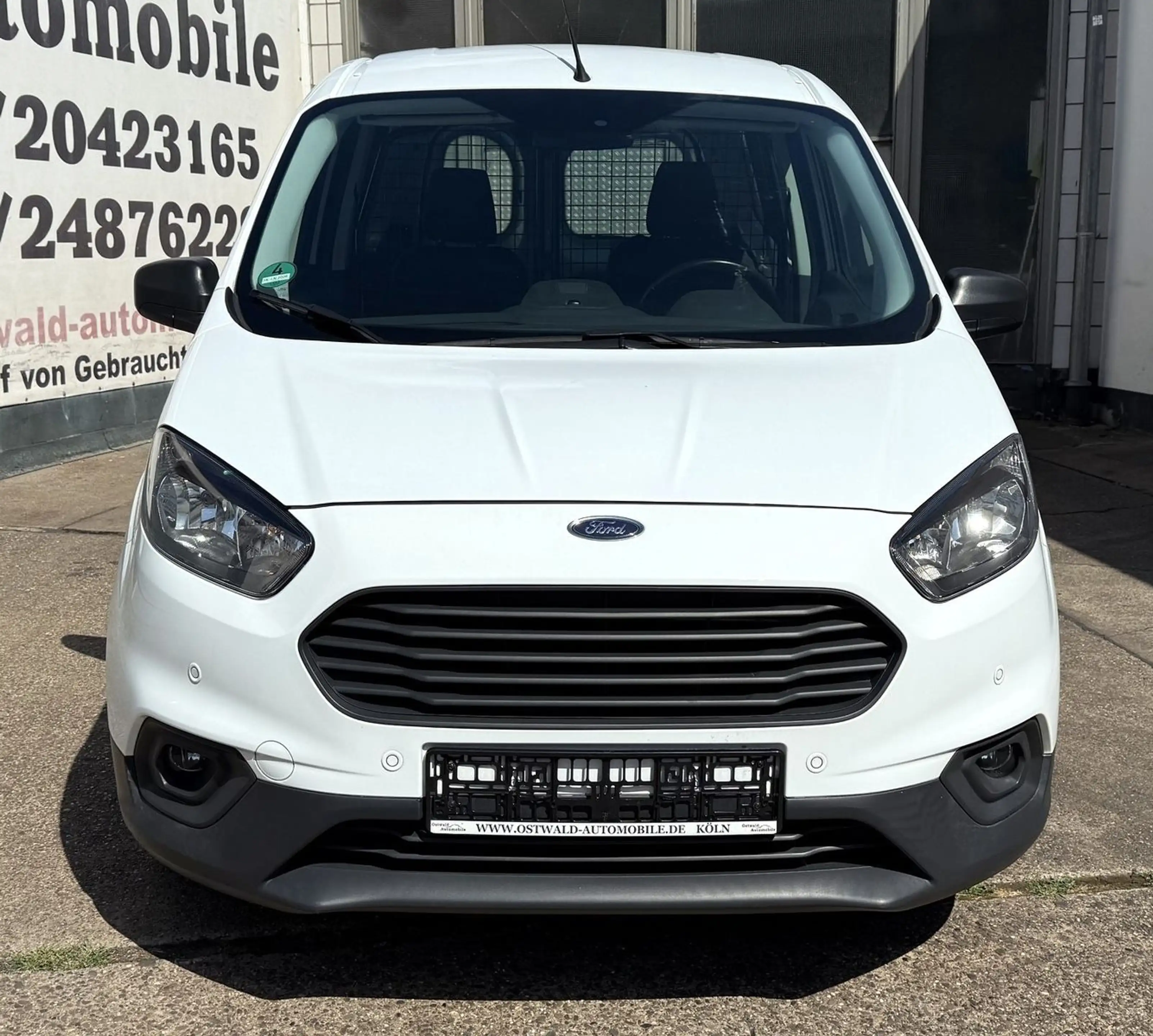 Ford Transit Courier 1.5 TDCI Trend Klima CarPlay PDC — photo 2