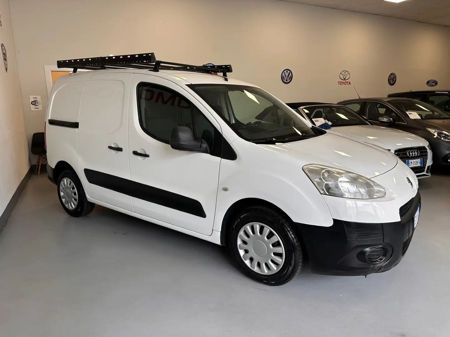 Peugeot Partner Partner 1.6 hdi Comfort 90cv Weiß - 2