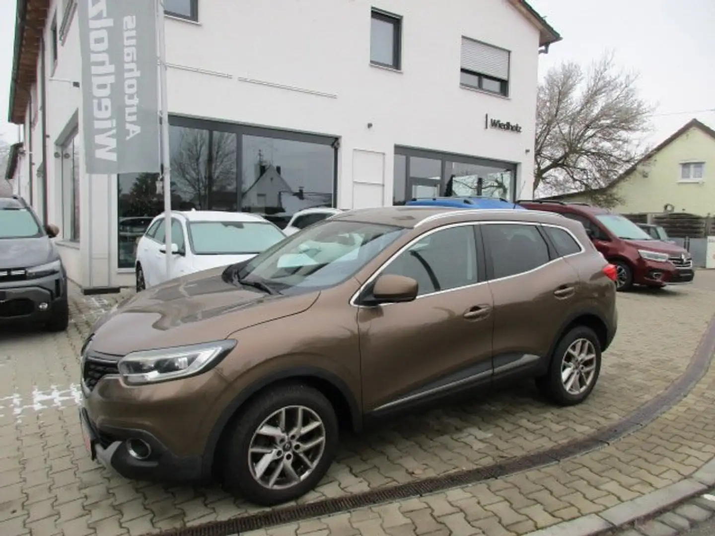 Renault Kadjar dci 130 XMOD 4x4 Allrad Navi Alus AT Räder PDC Brun - 1