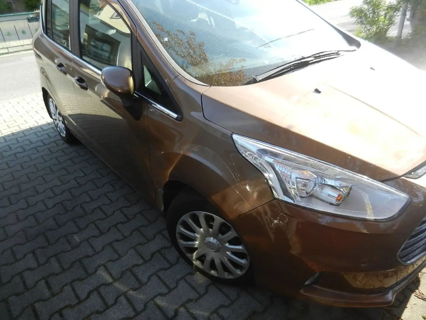 Ford B-Max Titanium Marrón - 2