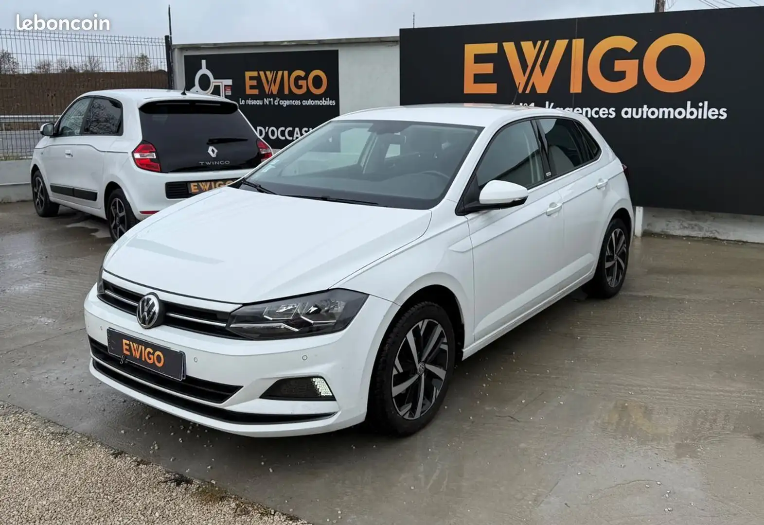Volkswagen Polo 6 vi 1.0 tsi 95 ch connect 1 ere main + entretien vw Blanc - 1