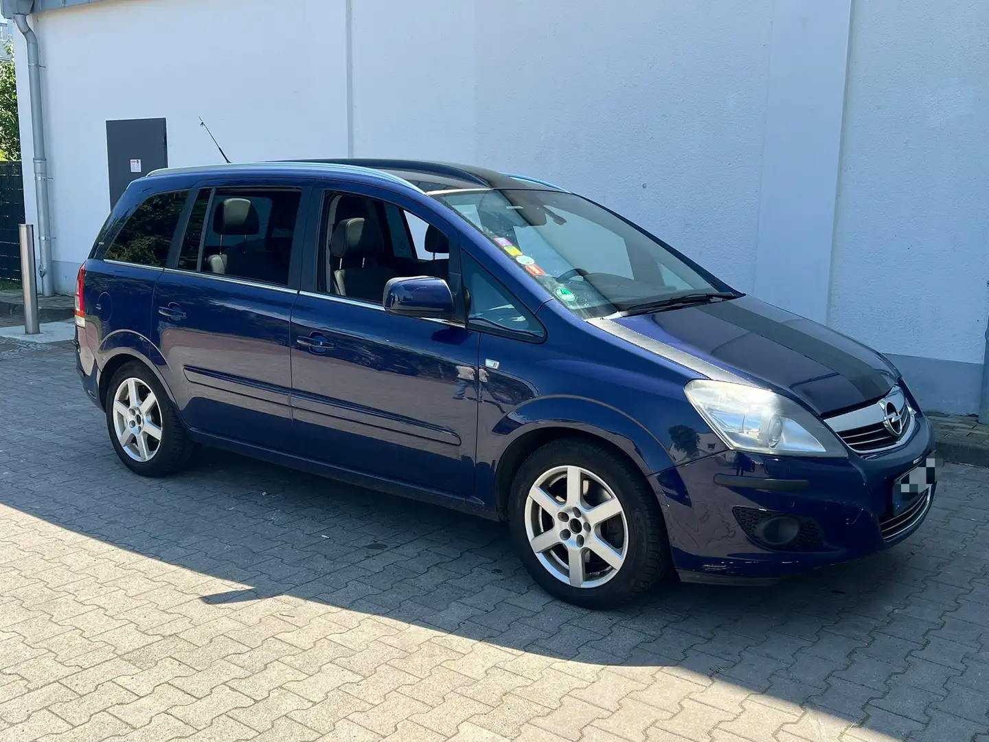 Opel Zafira 1.9 CDTI Cosmo 7-Sitzer *Leder+Pano+PDC+NAVI* 2010 Azul - 2
