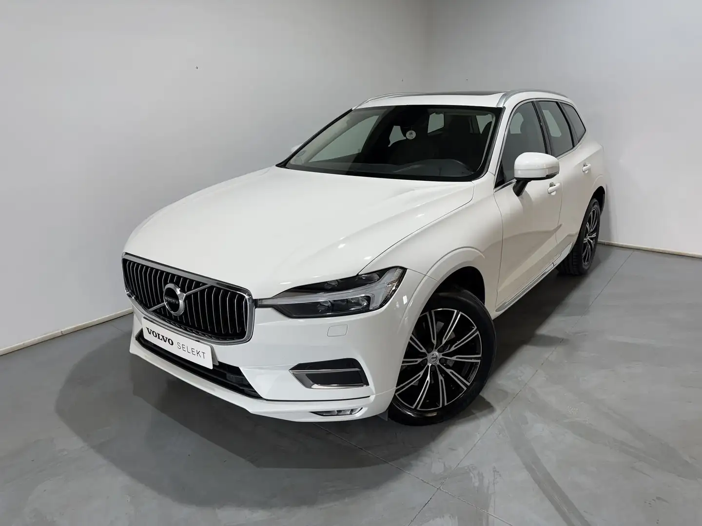 Volvo XC60 D4 Inscription Aut. Wit - 2