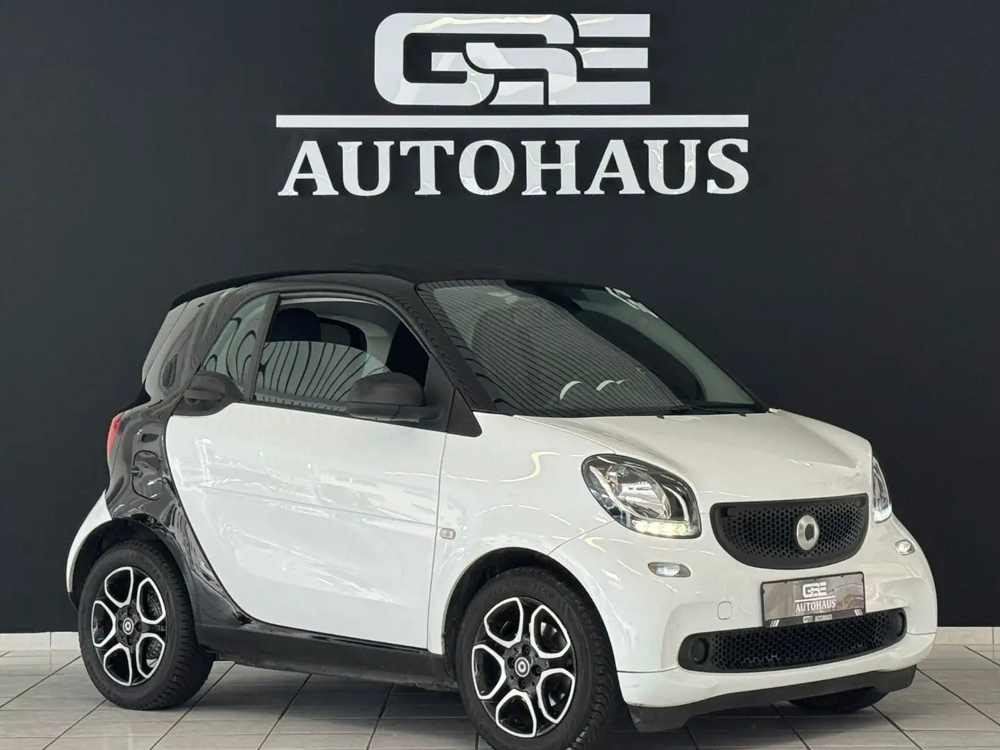 smart forTwo coupe Basis 52 kW*Navi*Kamera*Klima* Noir - 1