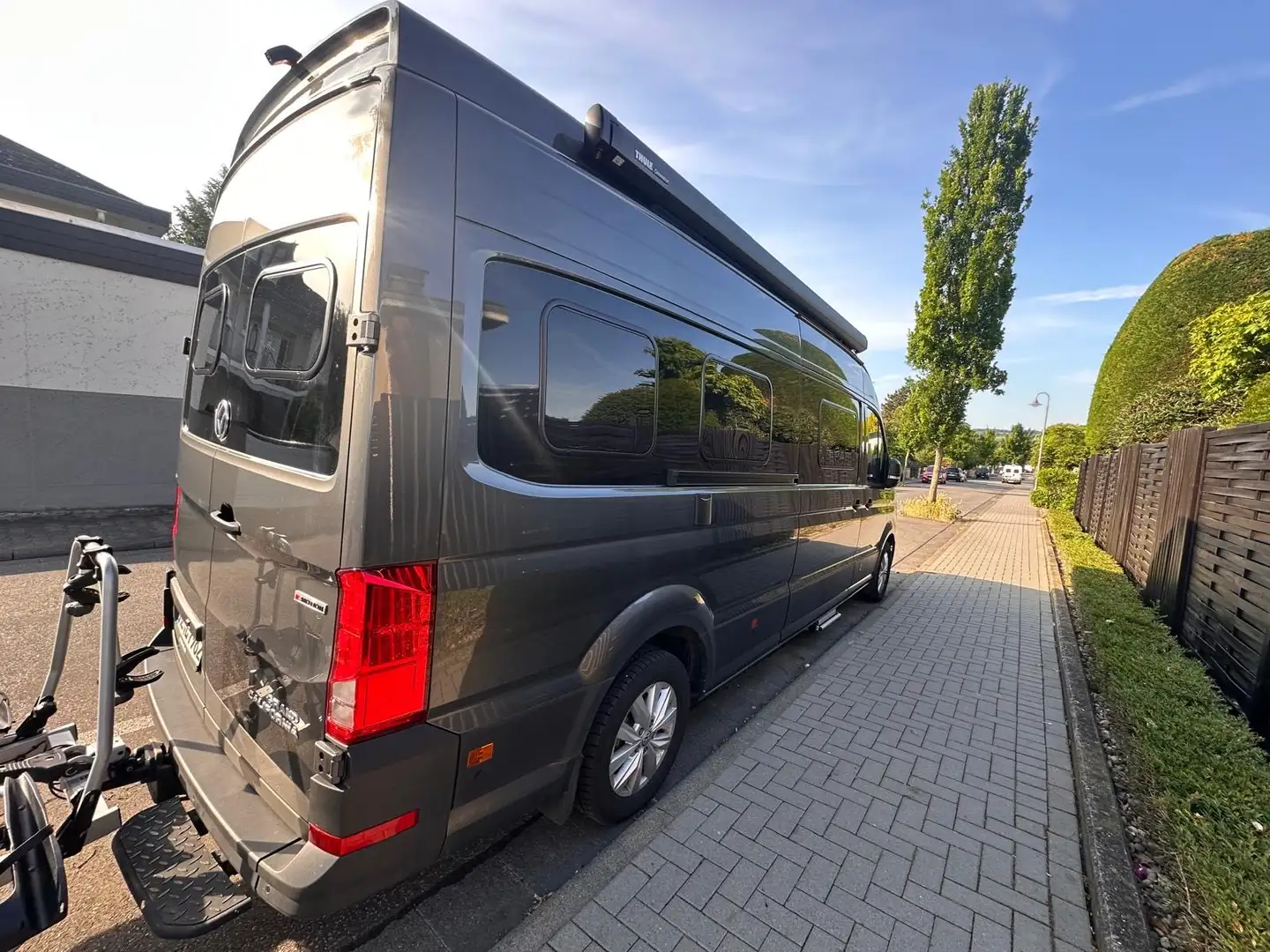 Volkswagen Grand California 680 4MOTION Grau - 2