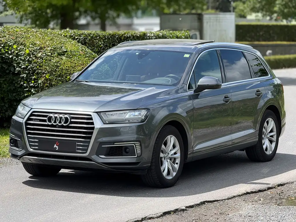 Audi Q7 e-tron 2017 из Европы — купить под ключ