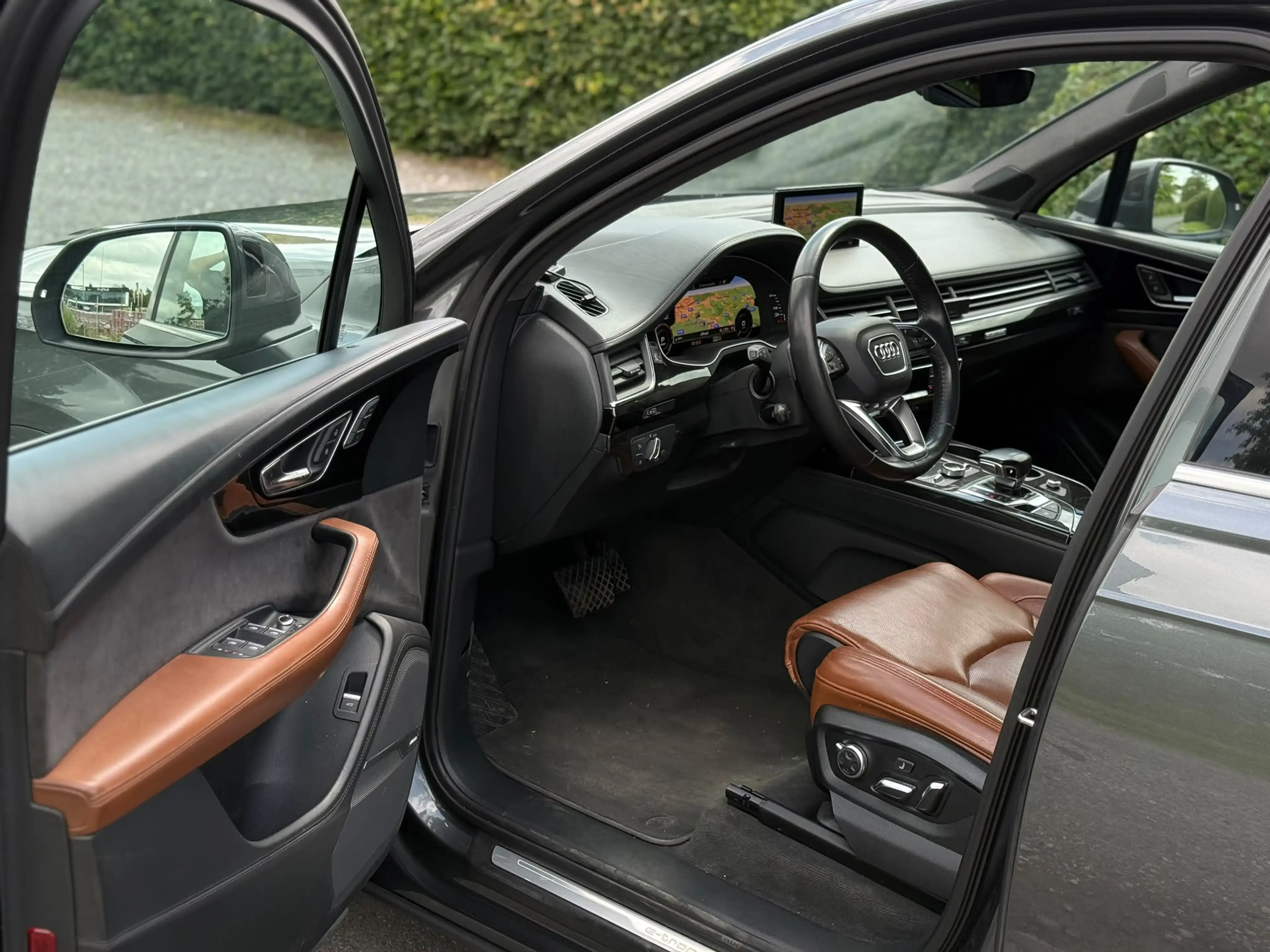 Audi Q7 e-tron Q7 e-tron 3.0 TDi V6 Quattro e-tron Tiptronic — photo 9