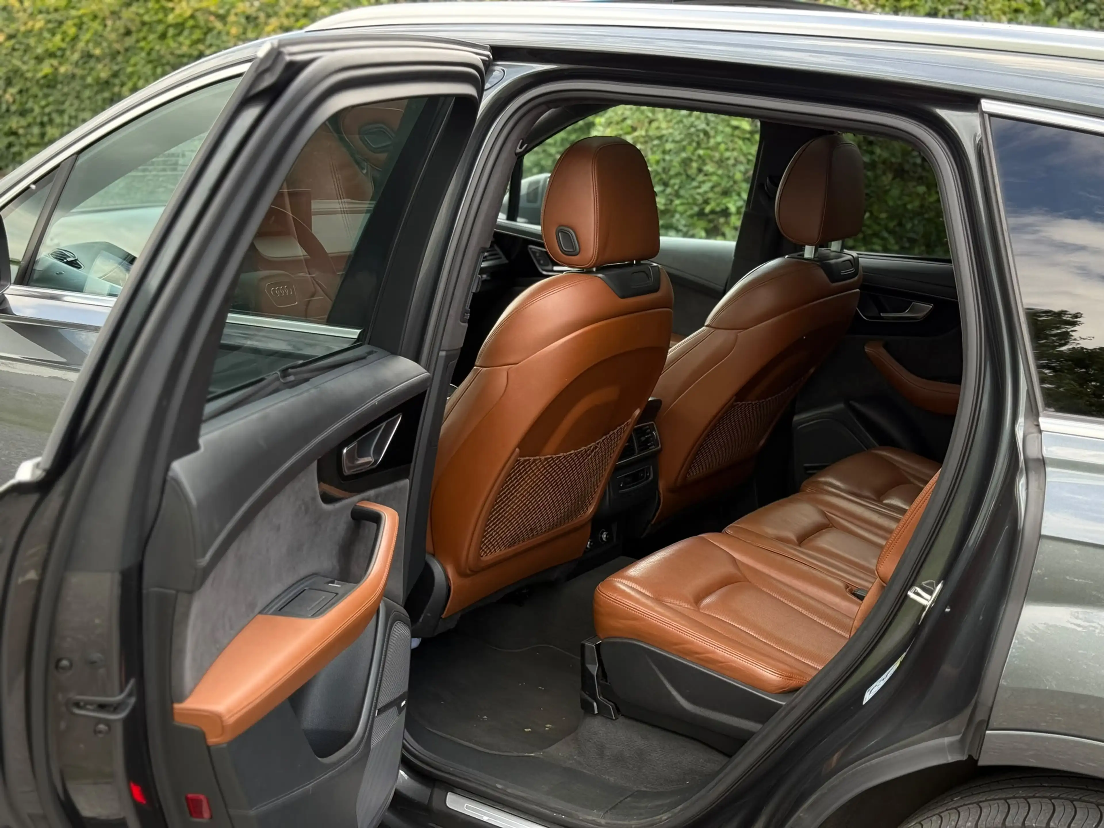 Audi Q7 e-tron Q7 e-tron 3.0 TDi V6 Quattro e-tron Tiptronic — photo 14